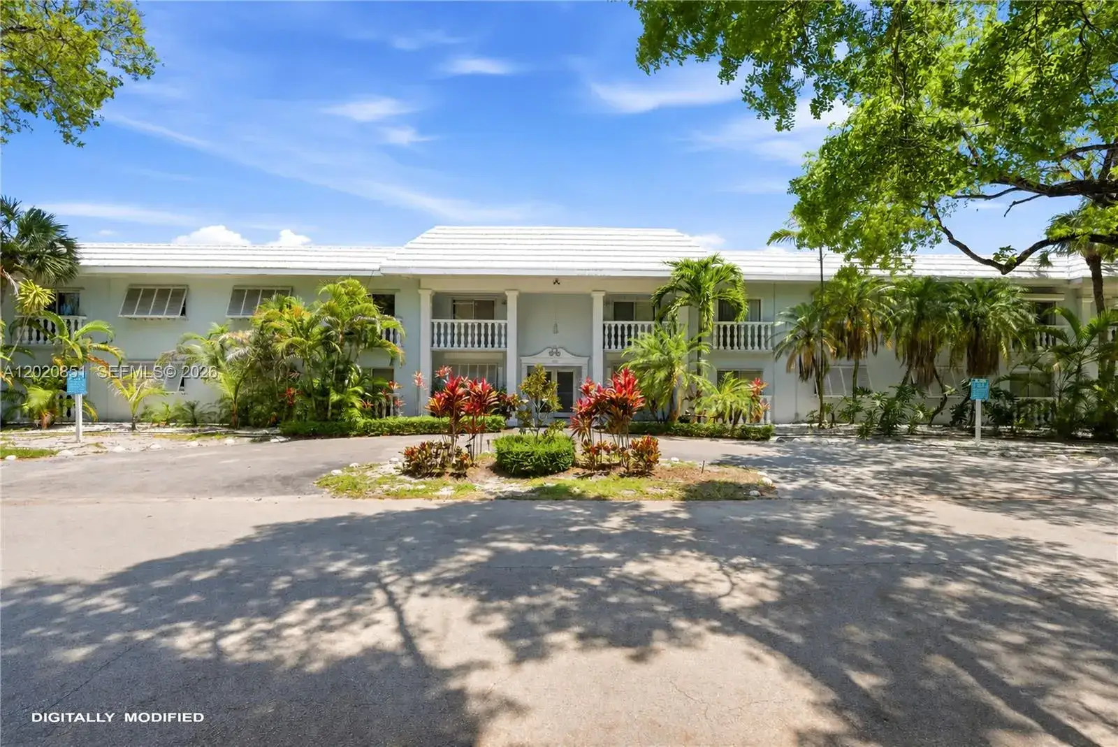 2 bedroom 2 bath Residential for sale at 1200 Mariposa Ave # E104, Coral Gables FL 33146