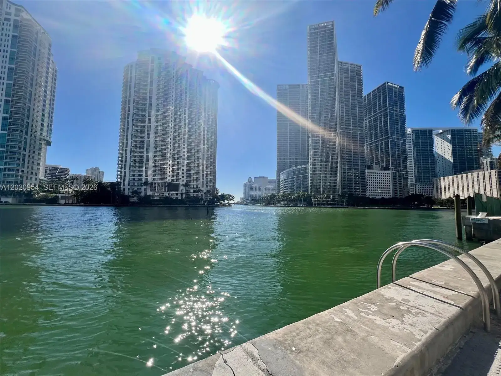 1 bedroom 1 bath Residential Lease for rent at 300 S Biscayne Blvd # 3907, Miami FL 33131
