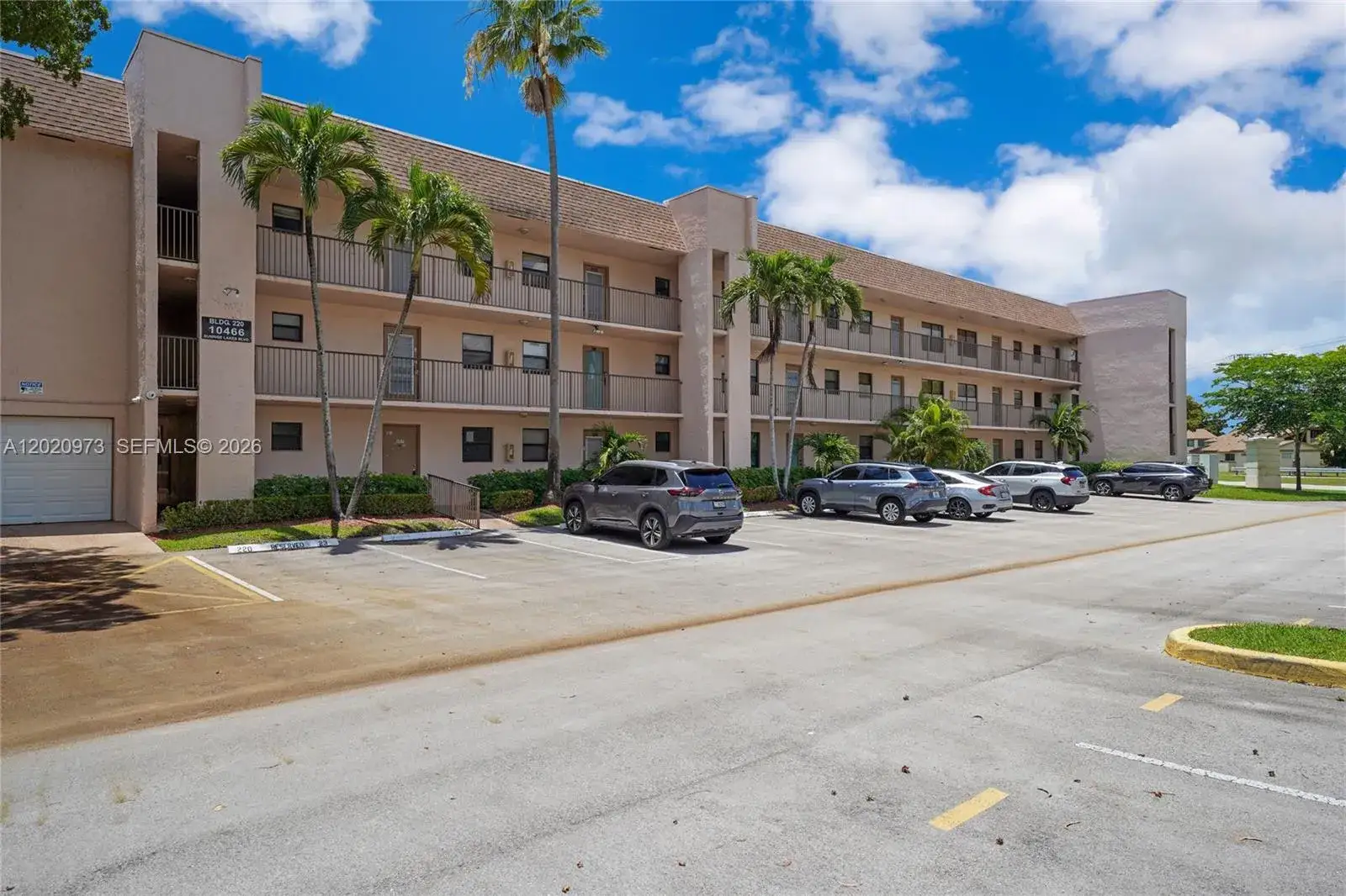 10466 Sunrise Lakes Blvd # 107, Sunrise FL 33322
