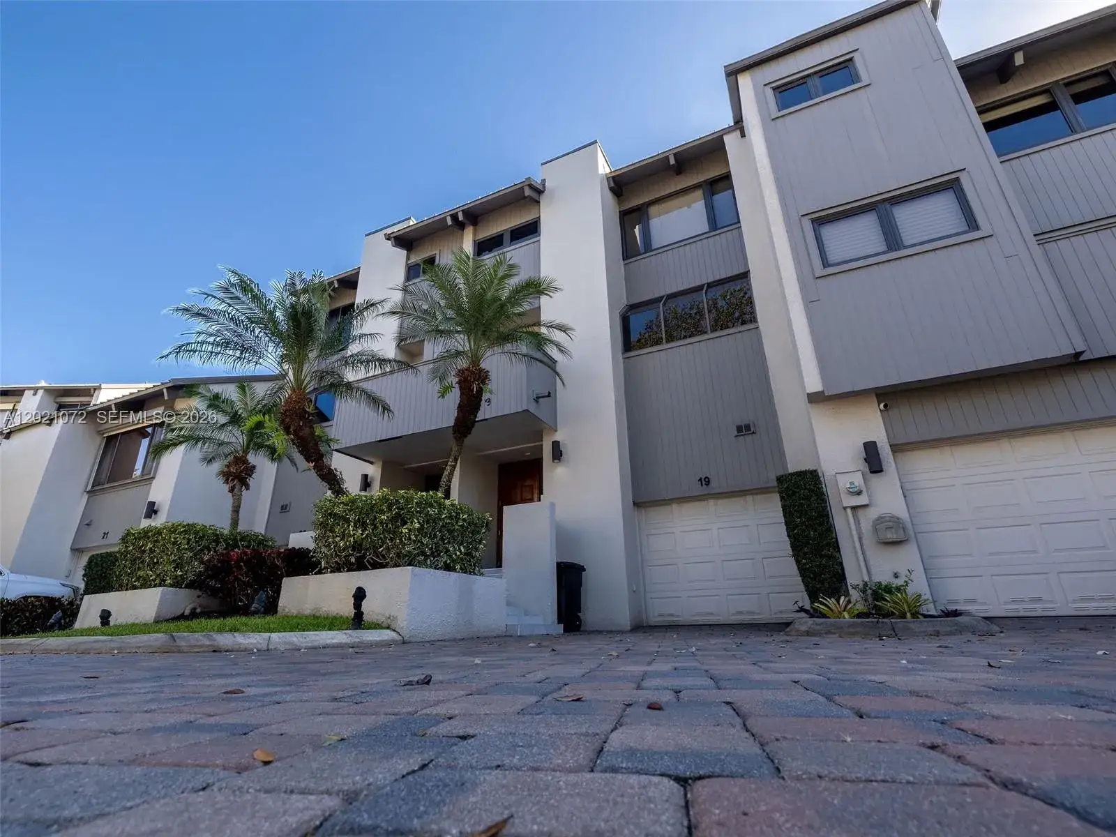 4 bedroom 4 bath Residential for sale at 19 Port Side Dr # 19C, Fort Lauderdale FL 33316