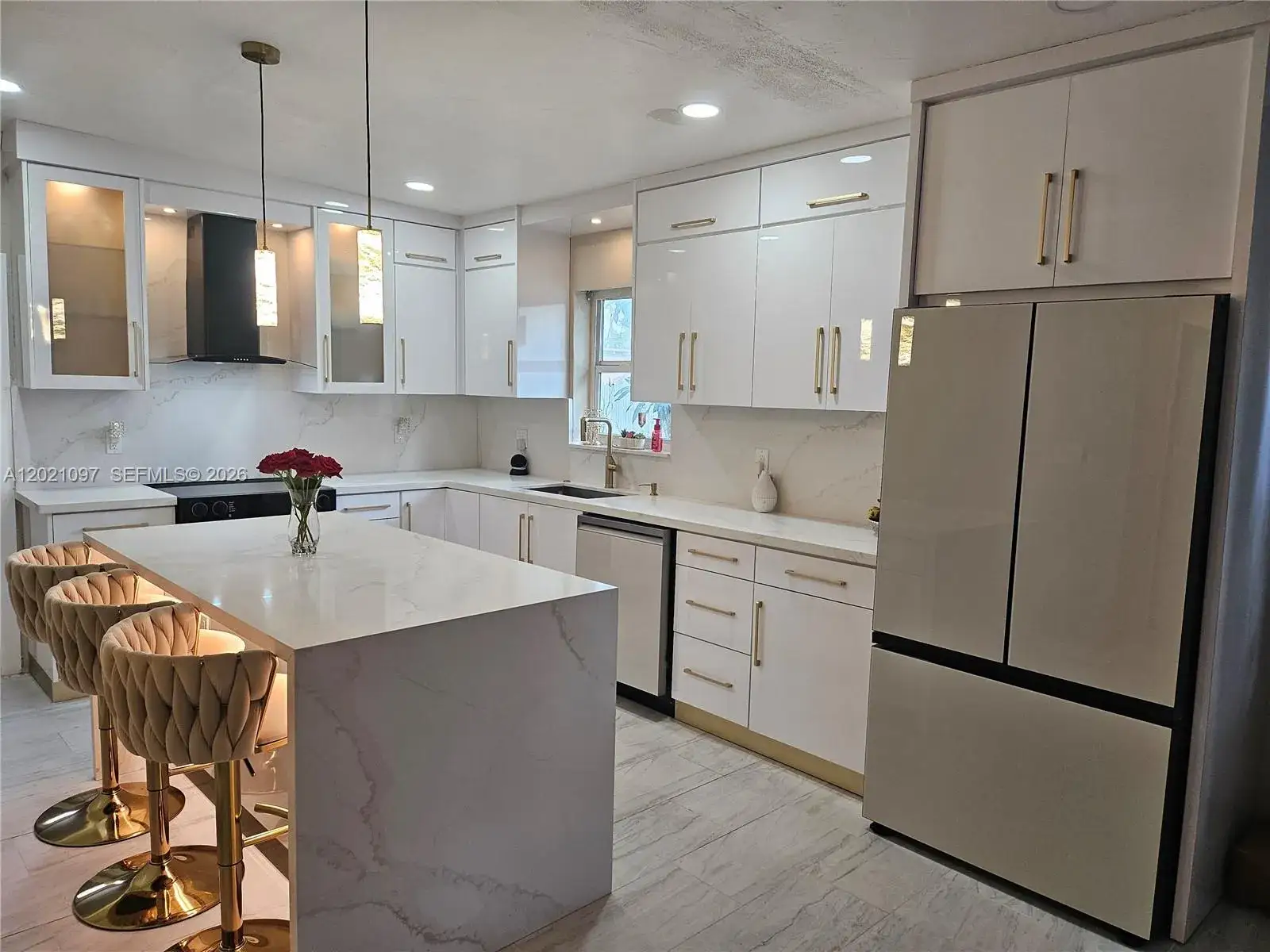 2 bedroom 1 bath Residential for sale at 528 NW 10th St, Florida City FL 33034