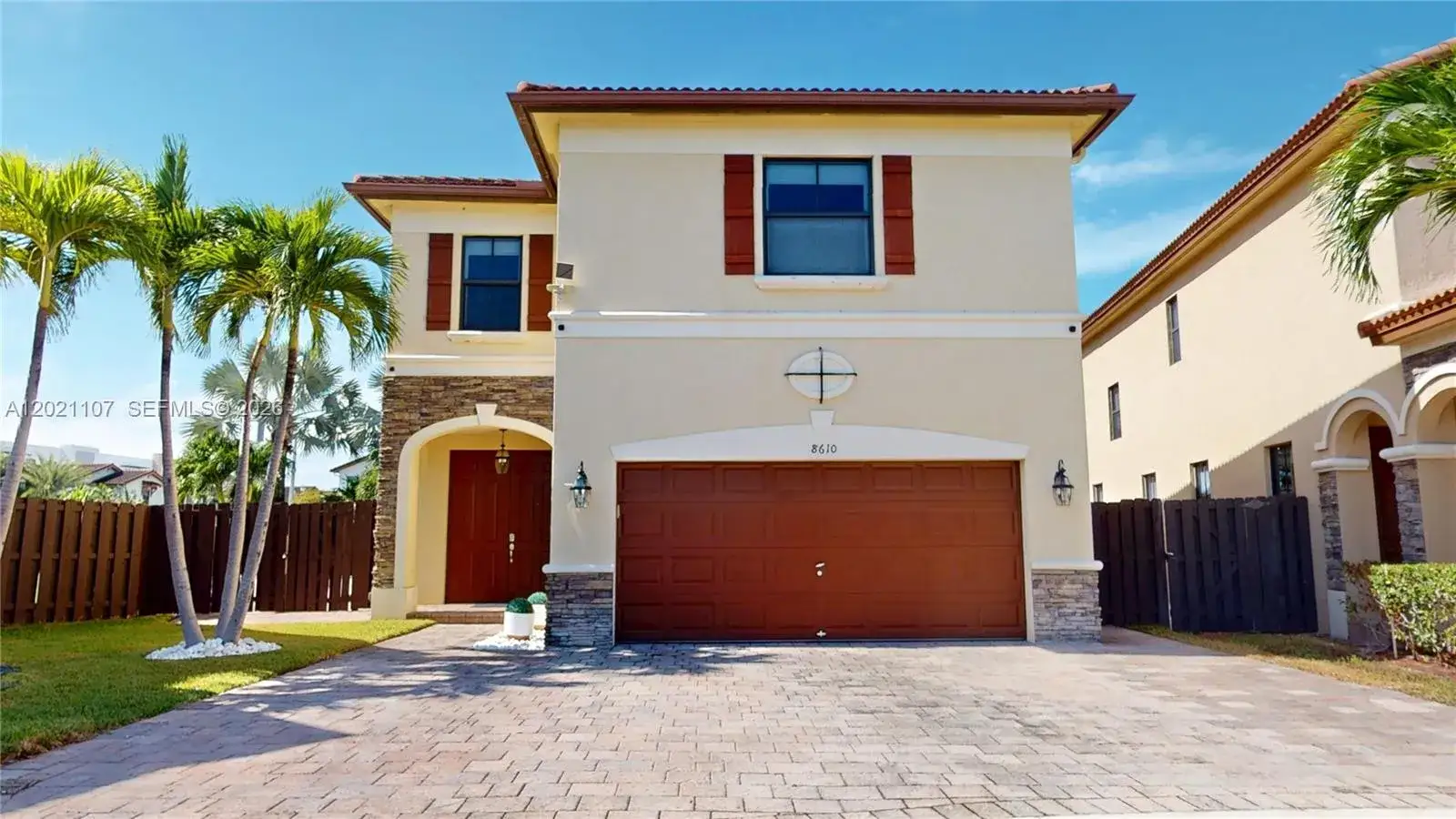 4 bedroom 3 bath Residential for sale at 8610 NW 101st Pl, Doral FL 33178