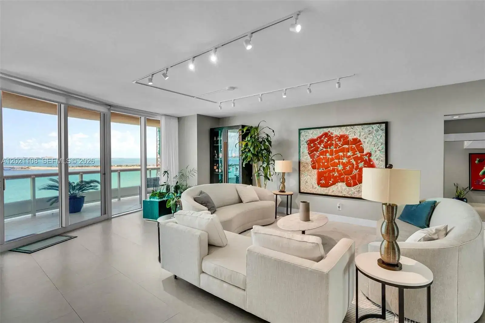3 bedroom 4 bath Residential Lease for rent at 1643 Brickell Ave # 1602, Miami FL 33129