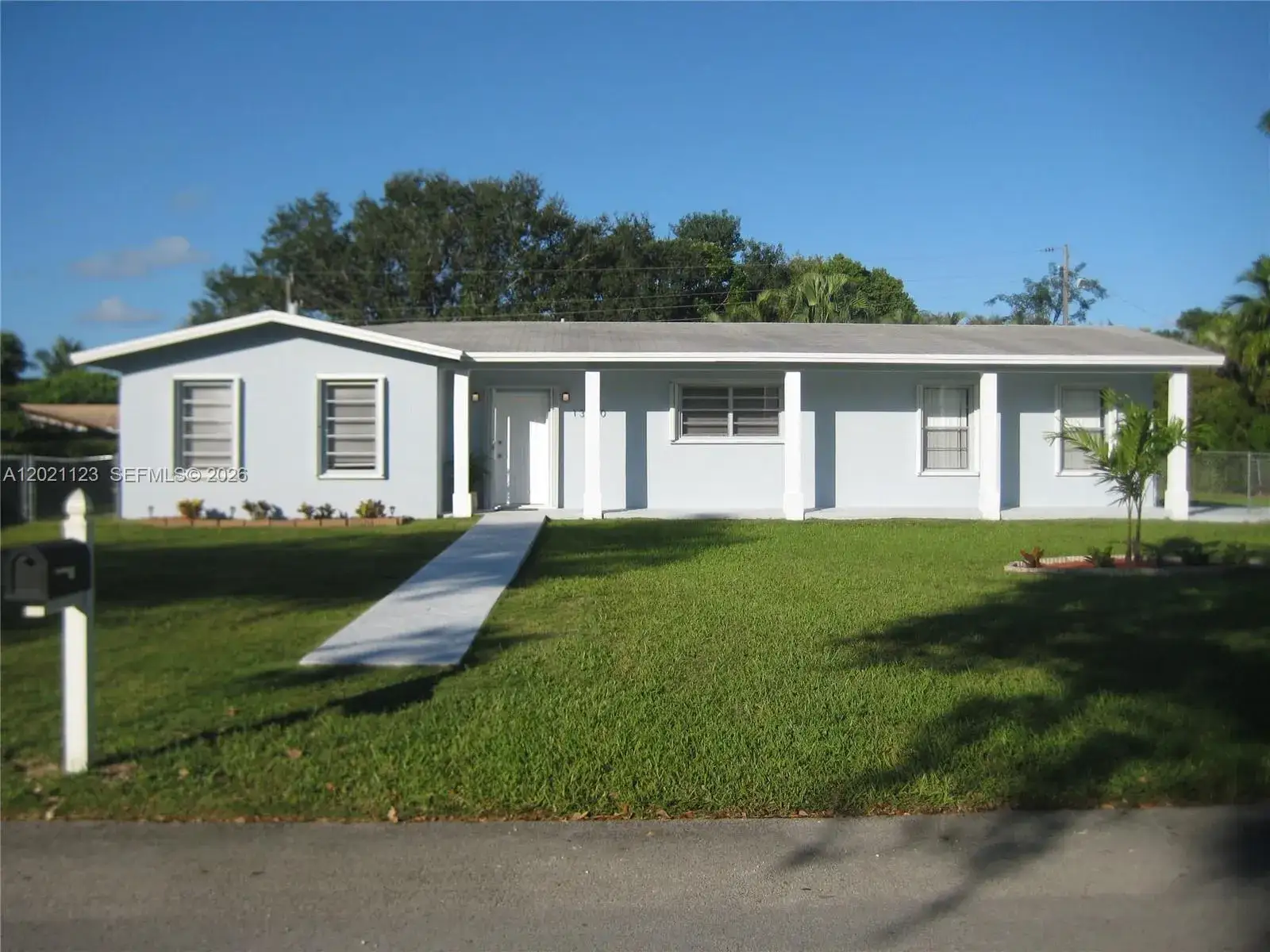 13220 SW 99th Pl, Miami FL 33176