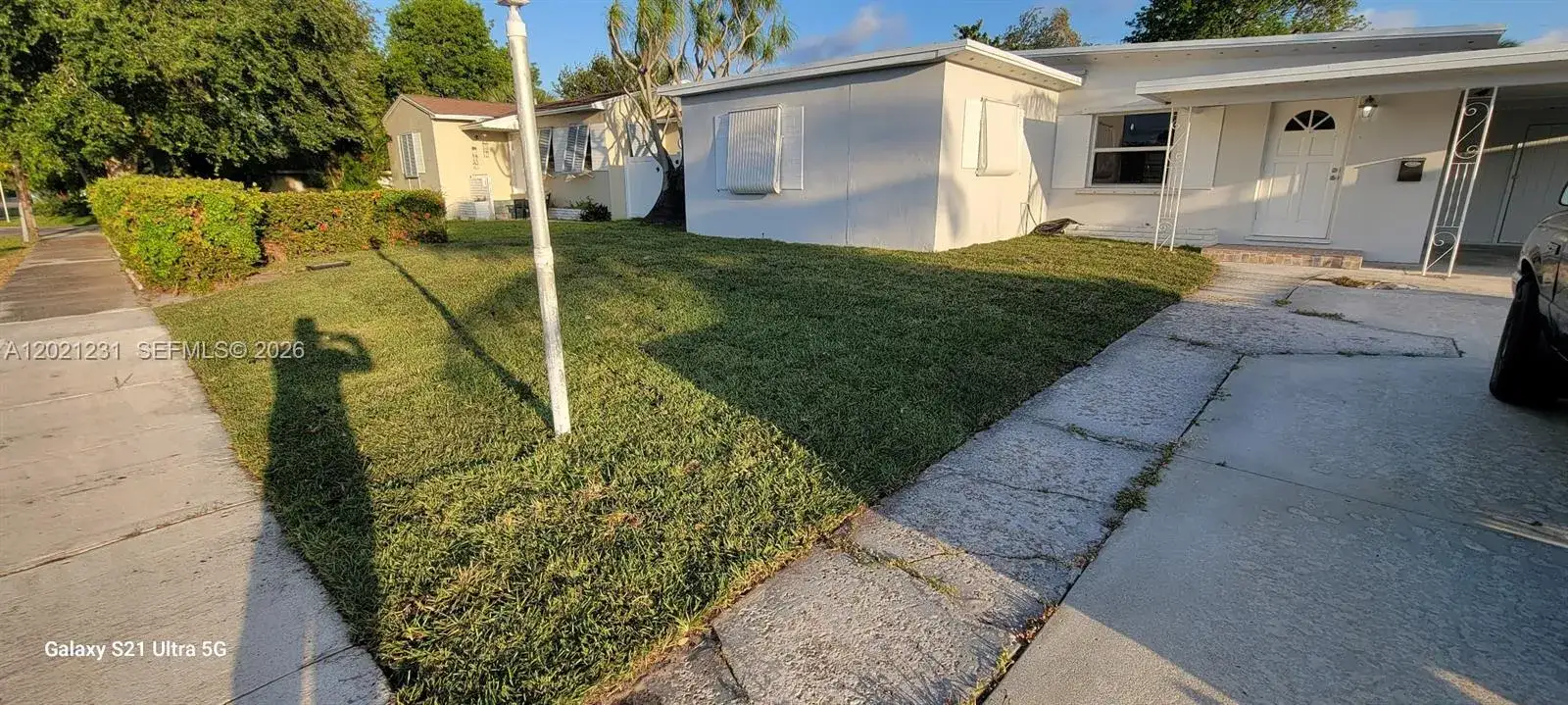 3 bedroom 2 bath Residential for sale at 142 SE 4th ave, Boynton Beach FL 33435