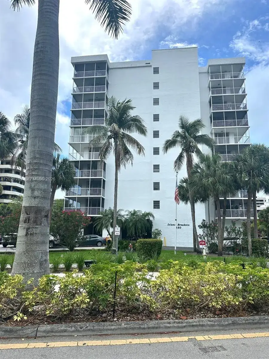 2 bedroom 2 bath Residential for sale at 150 Ocean Lane Dr # 2A, Key Biscayne FL 33149
