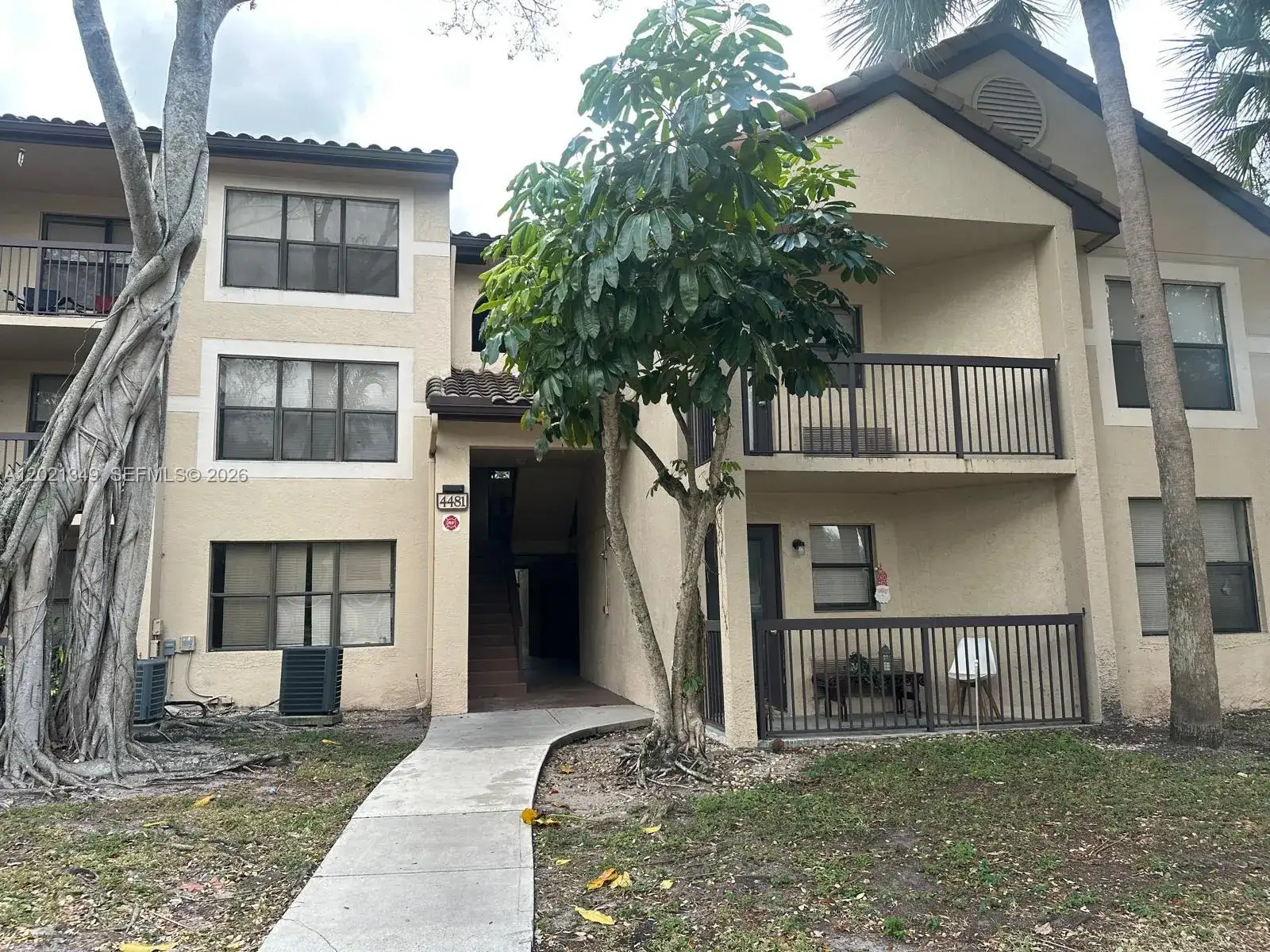 1 bedroom 1 bath Residential Lease for rent at 4481 W Mcnab Rd # 37, Pompano Beach FL 33069