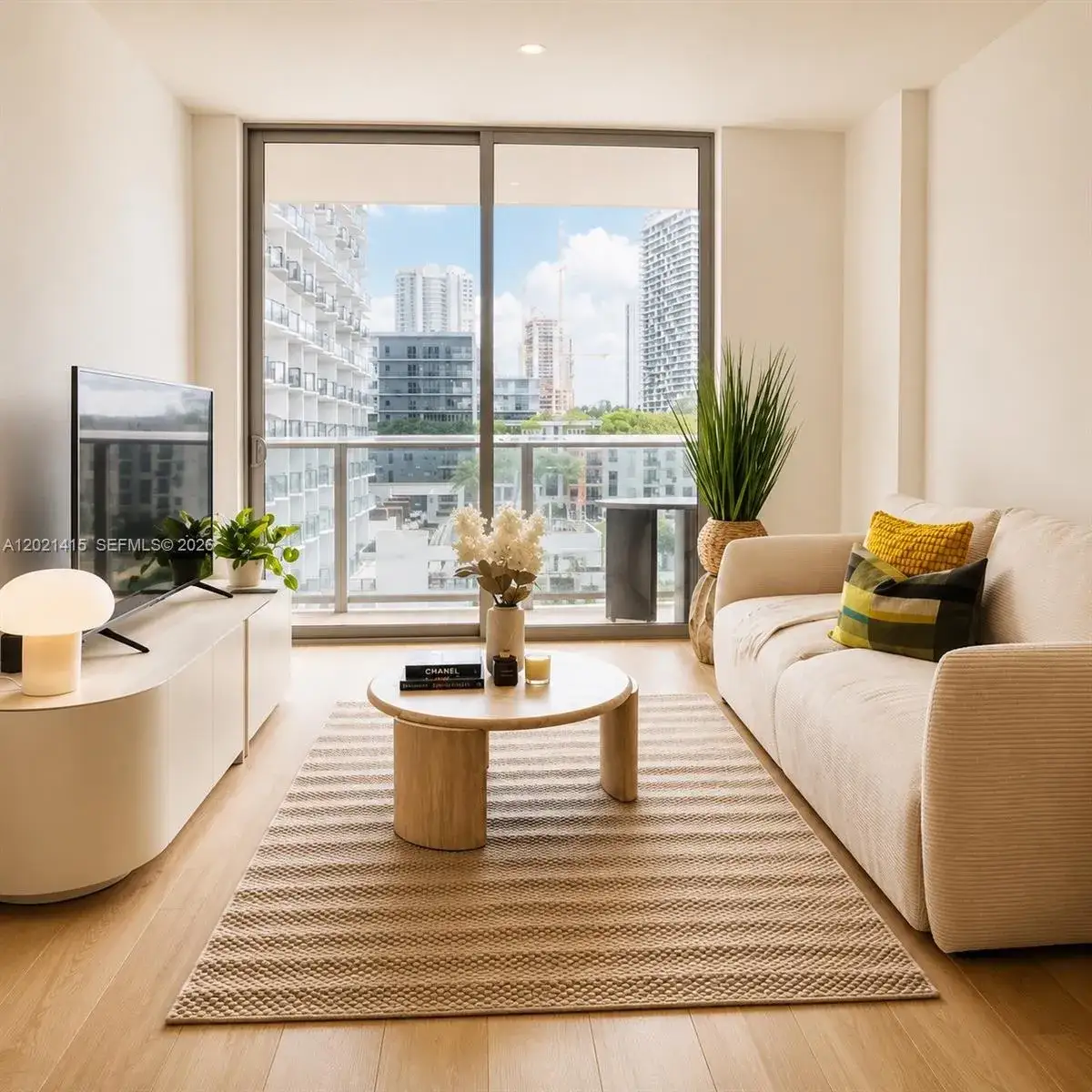 1 bedroom 1 bath Residential Lease for rent at 90 NE 32nd St # 903, Miami FL 33137