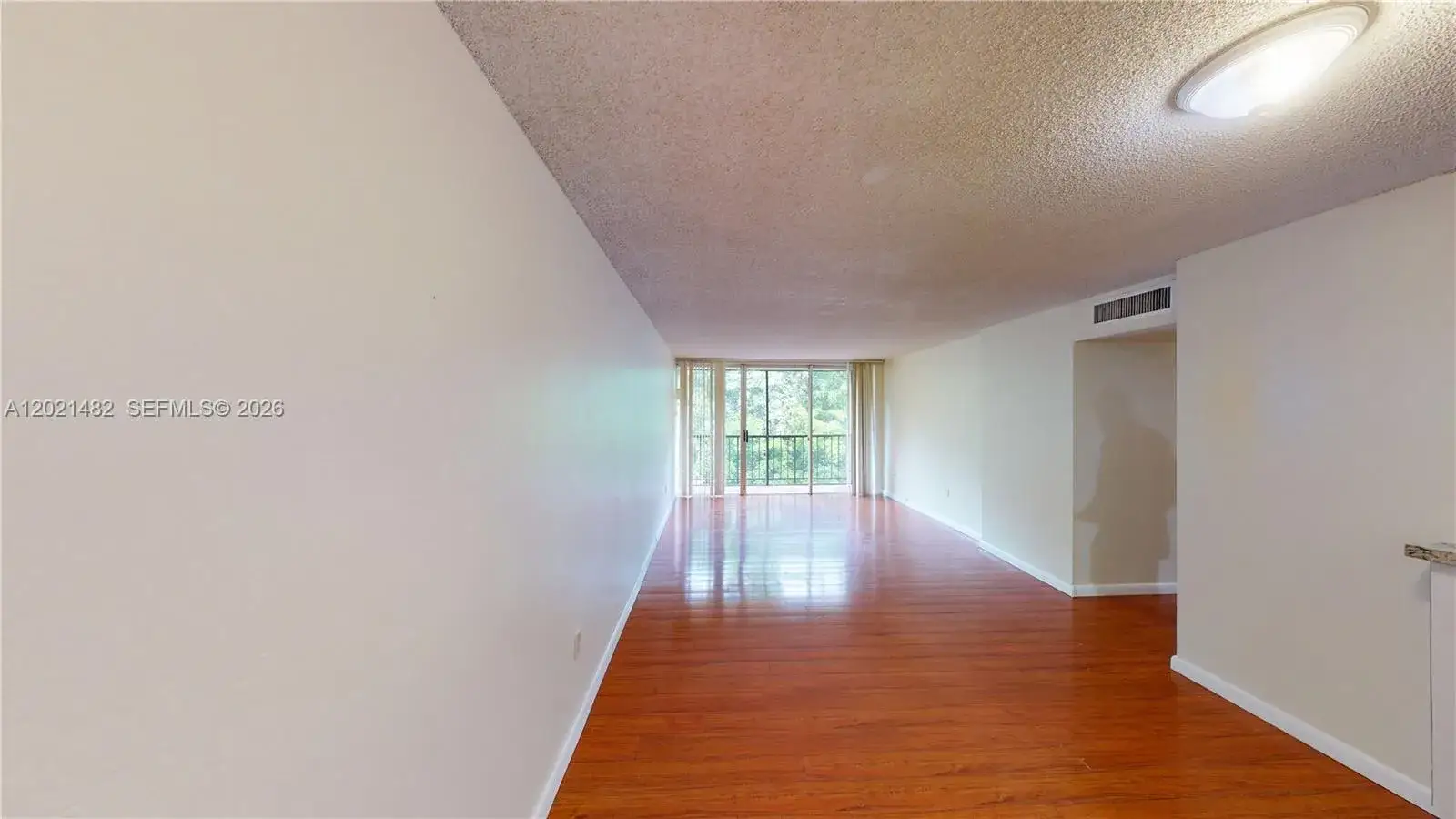 2 bedroom 1 bath Residential Lease for rent at 8860 Fontainebleau Blvd # 405, Miami FL 33172