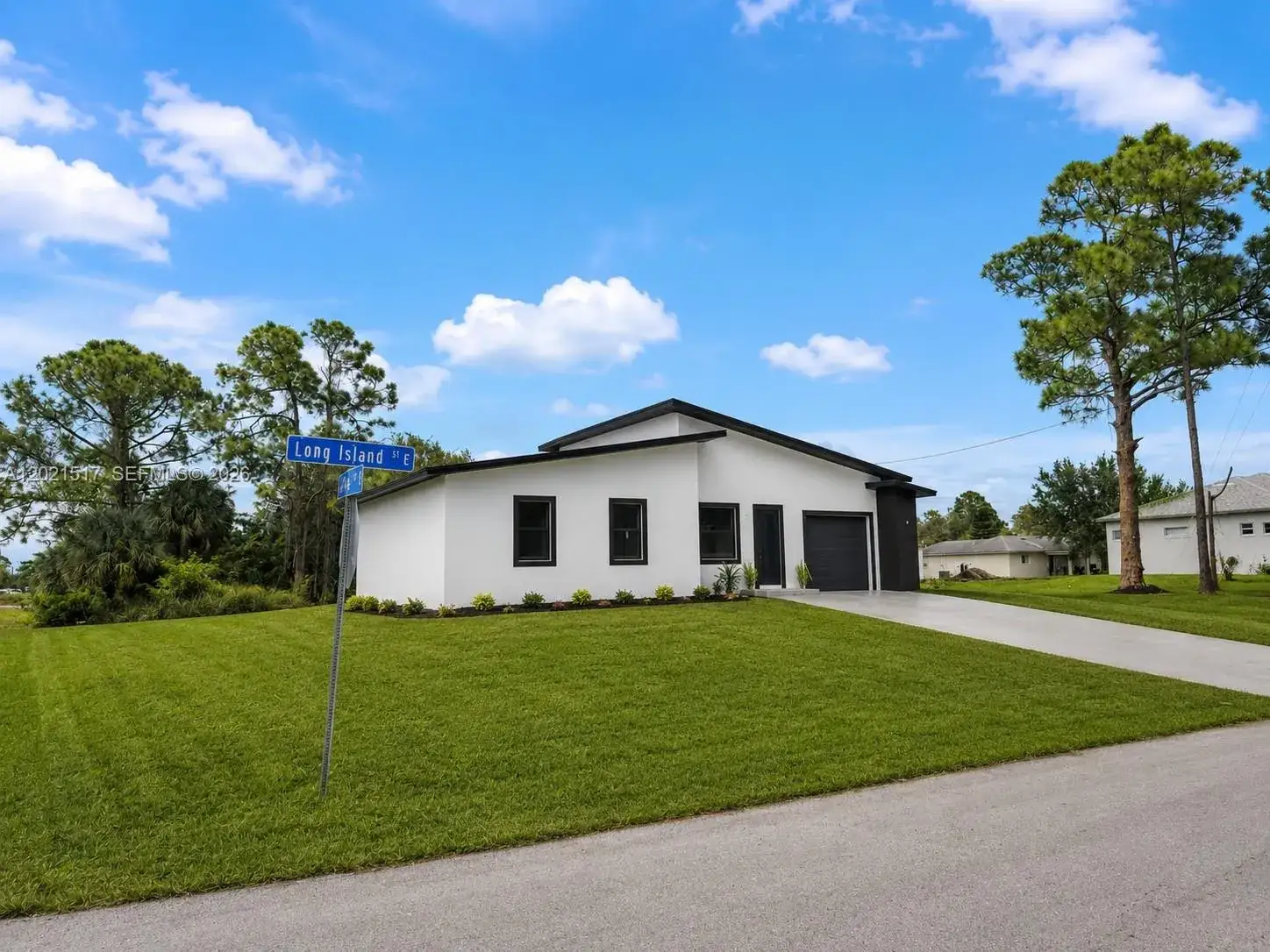 3 bedroom 3 bath Residential for sale at 703 LONG ISLAND, Lehigh Acres FL 33974