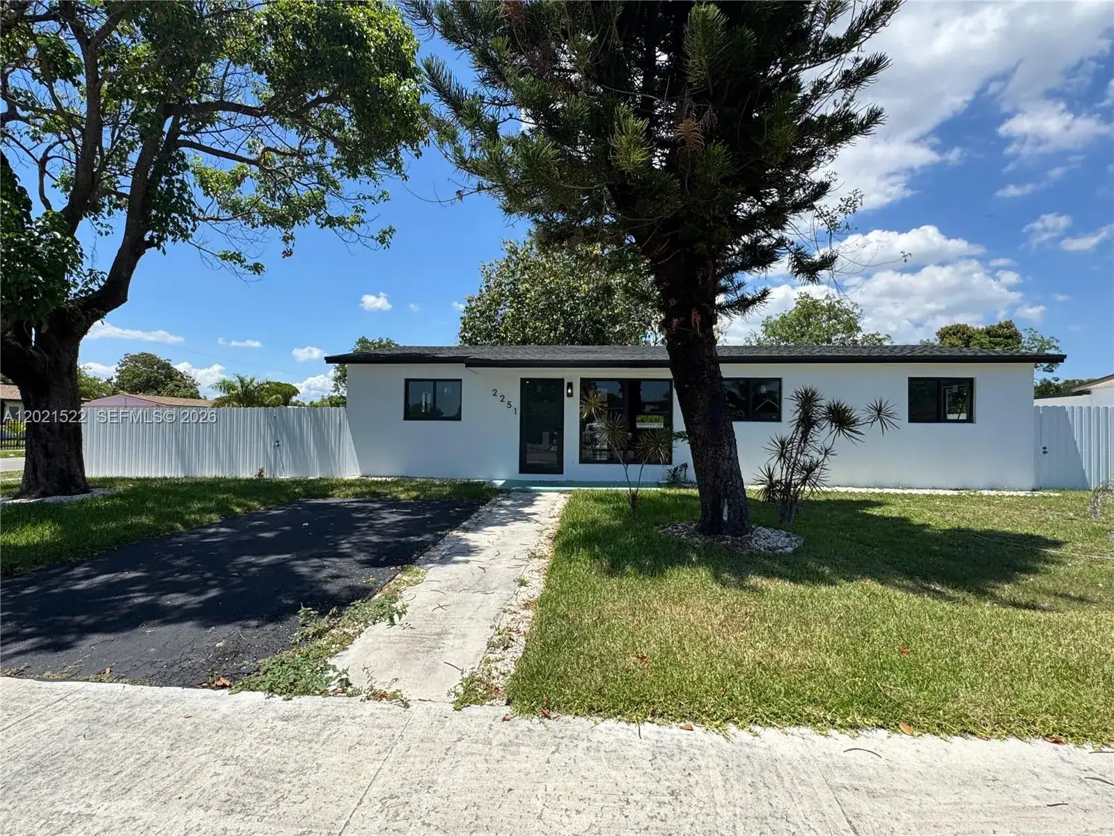 4 bedroom 2 bath Residential for sale at 2251 NW 193rd Ter, Miami Gardens FL 33056