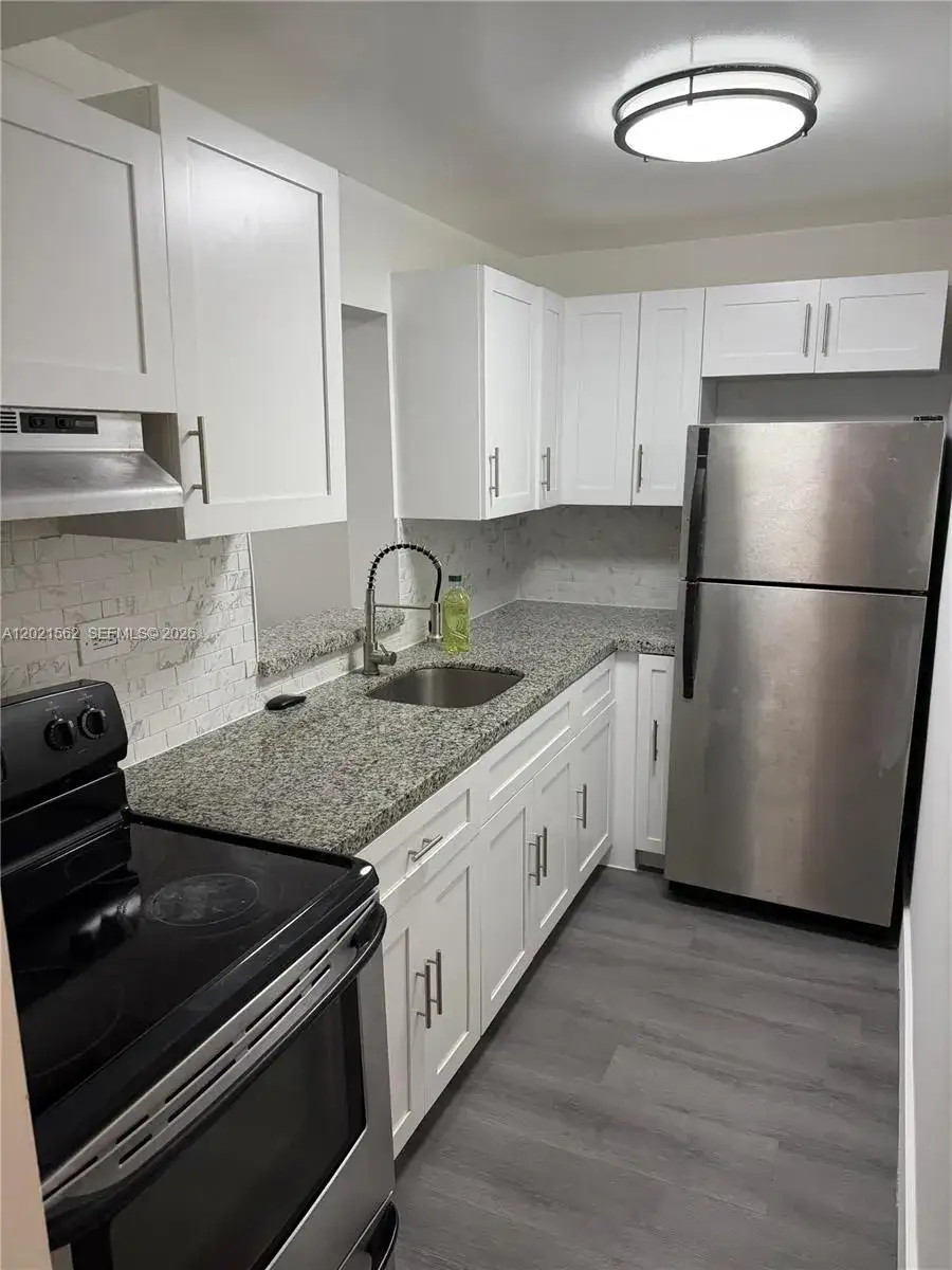 1 bedroom 1 bath Residential Lease for rent at 1740 NW N River Dr # 325, Miami FL 33125