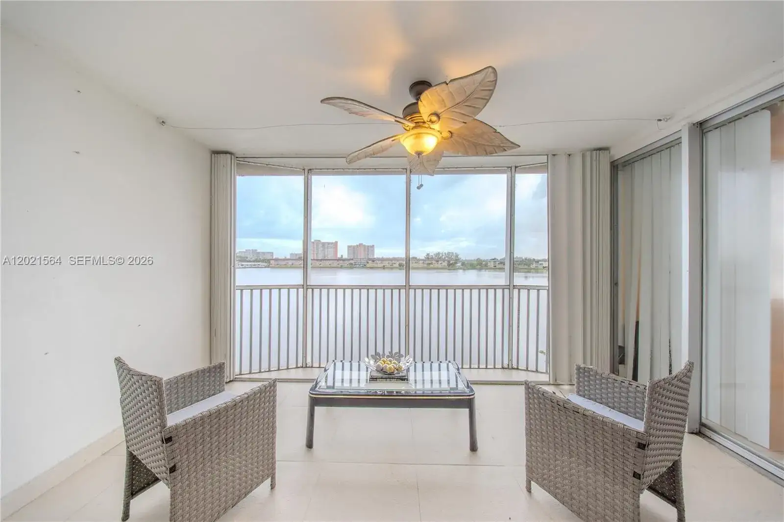 2 bedroom 2 bath Residential Lease for rent at 1660 NE 191st St # 1, Miami FL 33179