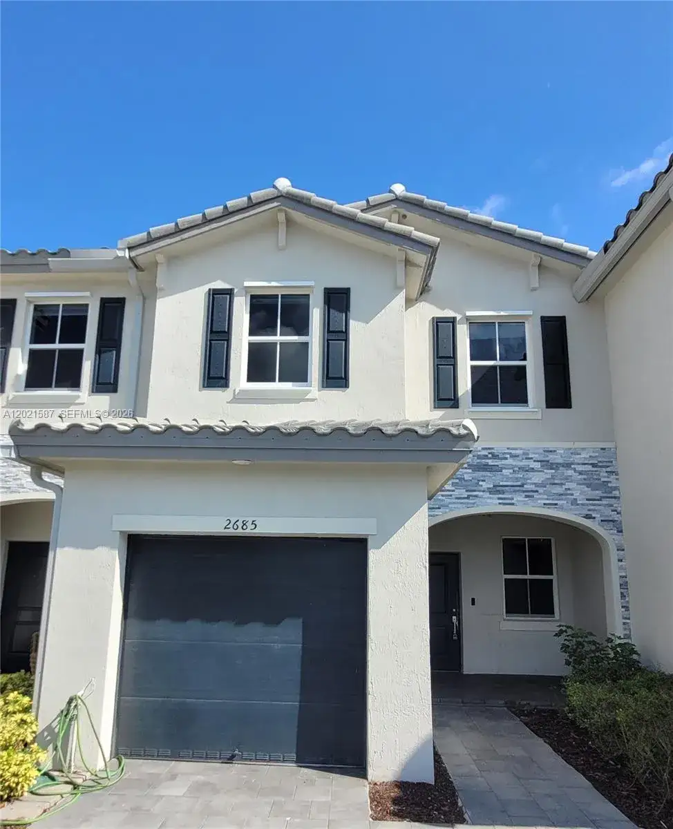 3 bedroom 2 bath Residential for sale at 2685 SE 13th St, Homestead FL 33035