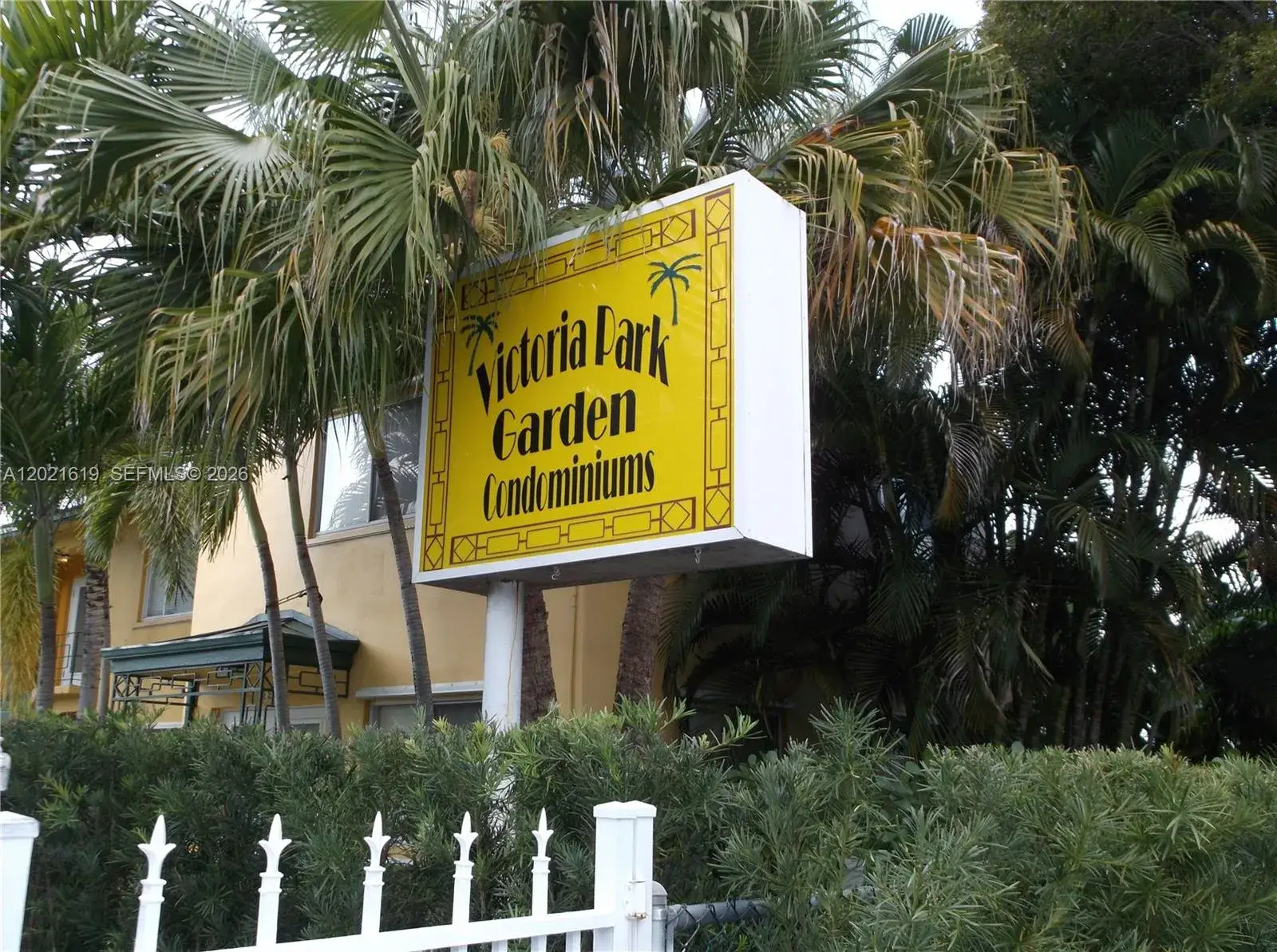 1 bedroom 1 bath Residential Lease for rent at 727 NE 16th Ave # 727D, Fort Lauderdale FL 33304