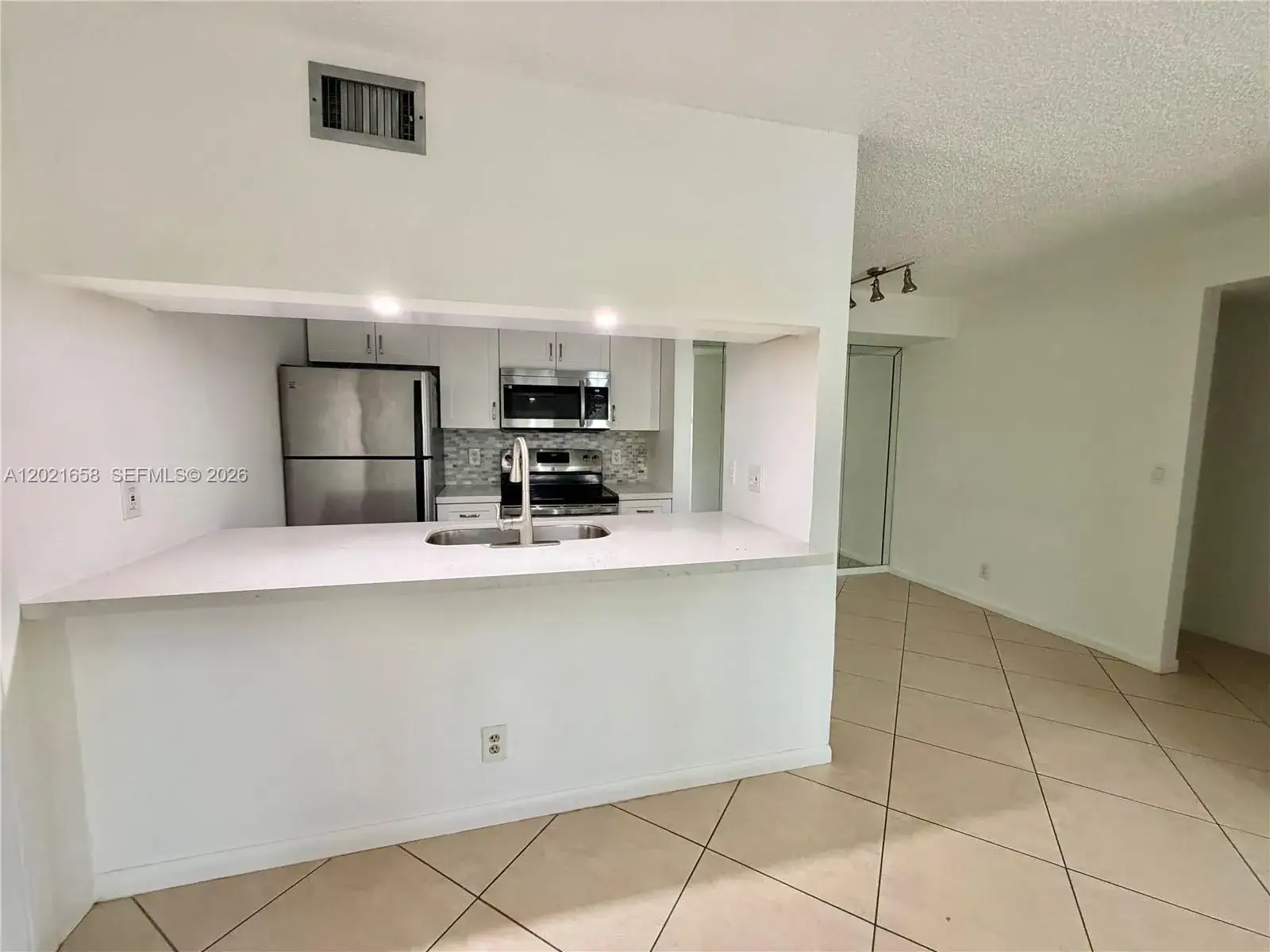2 bedroom 2 bath Residential Lease for rent at 7137 Golf Colony Ct # 202, Lake Worth FL 33467