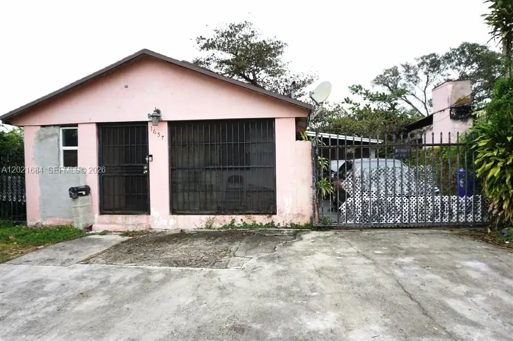 3 bedroom 3 bath Residential for sale at 1667 NW 67th St, Miami FL 33147