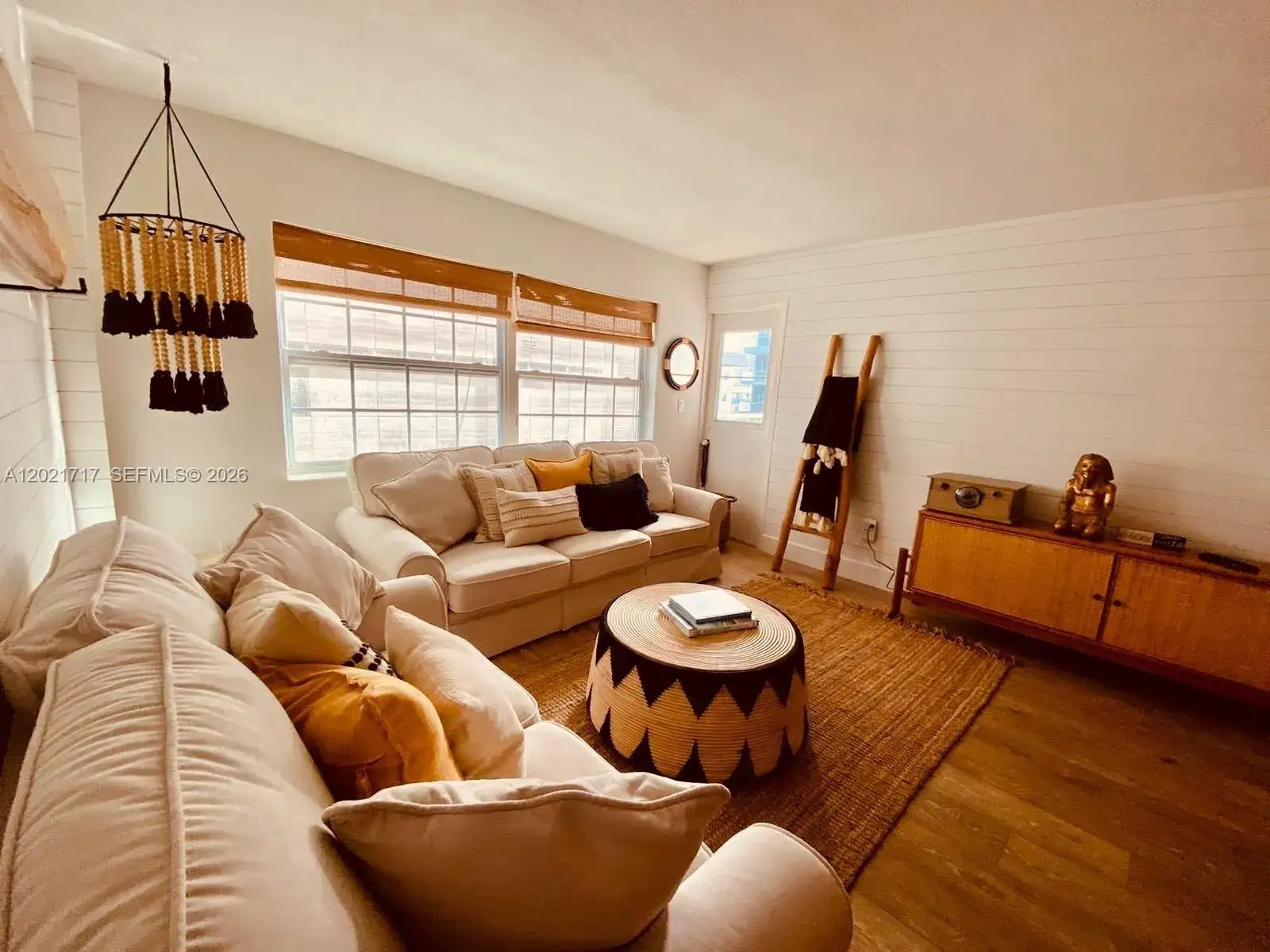1 bedroom 1 bath Residential for sale at 325 Ocean Dr # 408, Miami Beach FL 33139