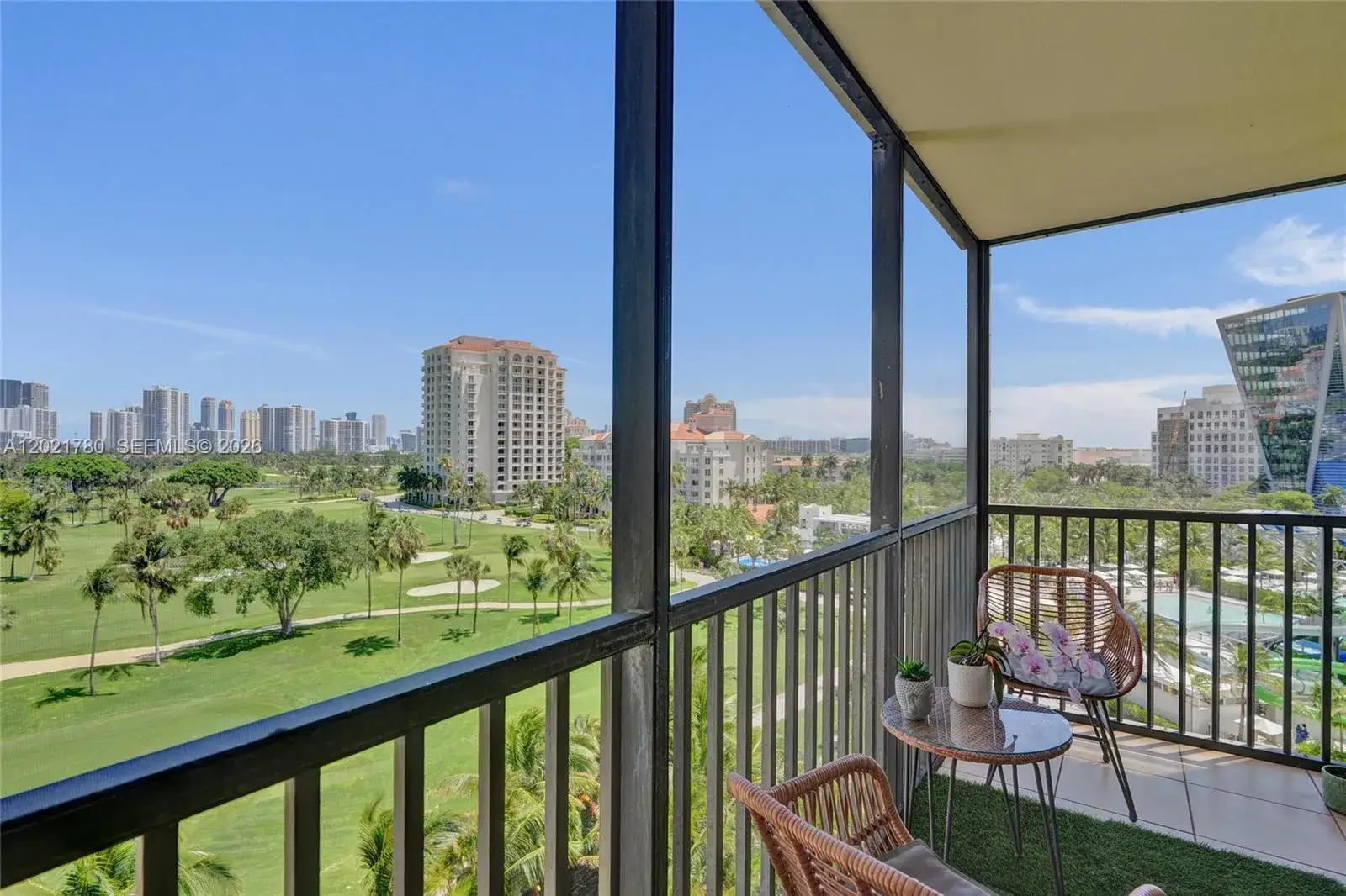 2 bedroom 2 bath Residential for sale at 20335 W Country Club Dr # 809, Aventura FL 33180