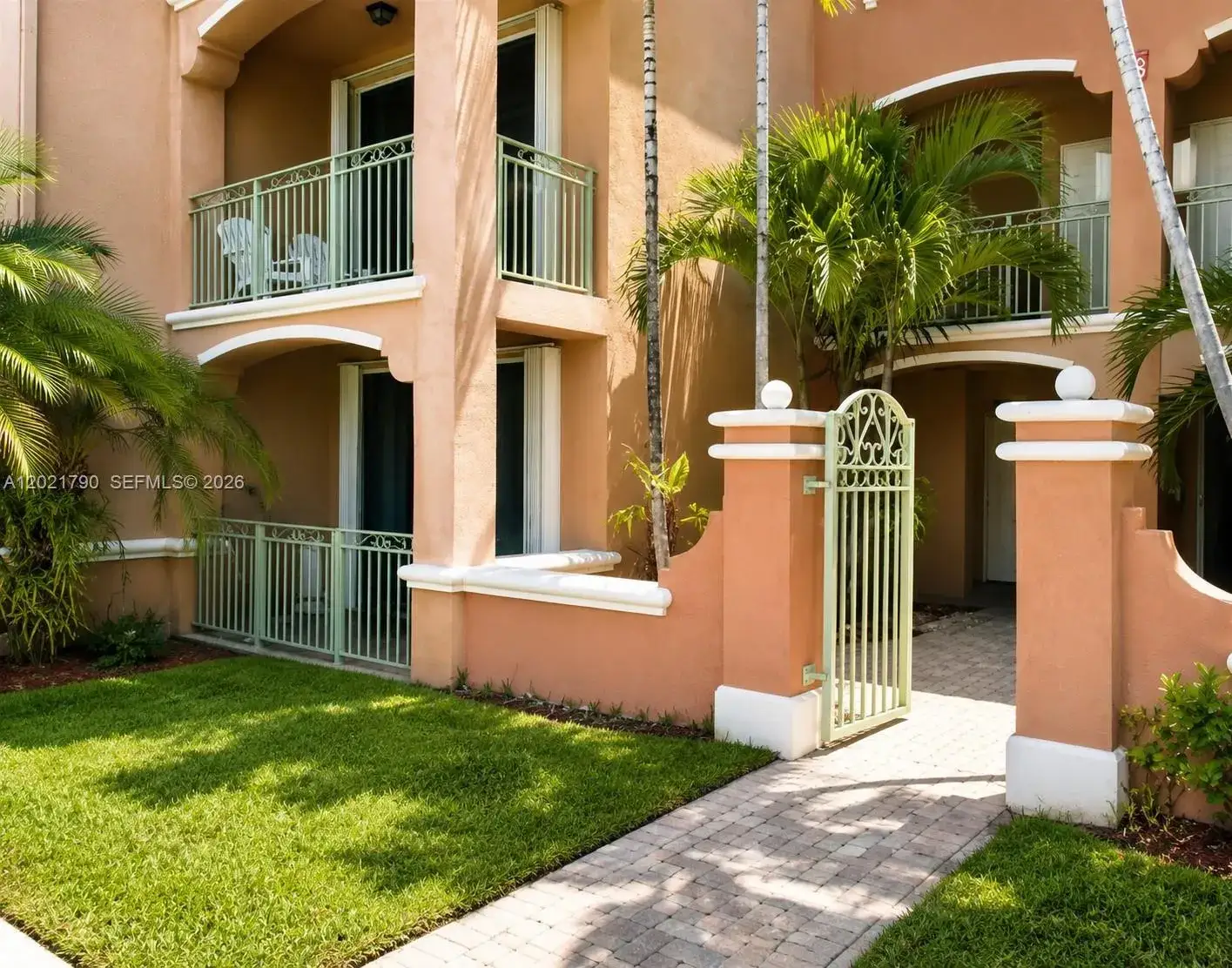 3 bedroom 2 bath Residential Lease for rent at 6500 NW 114th Ave # 1021, Doral FL 33178