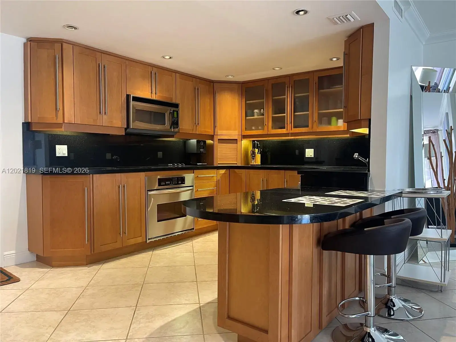 2 bedroom 2 bath Residential for sale at 199 Ocean Lane Dr # 413, Key Biscayne FL 33149