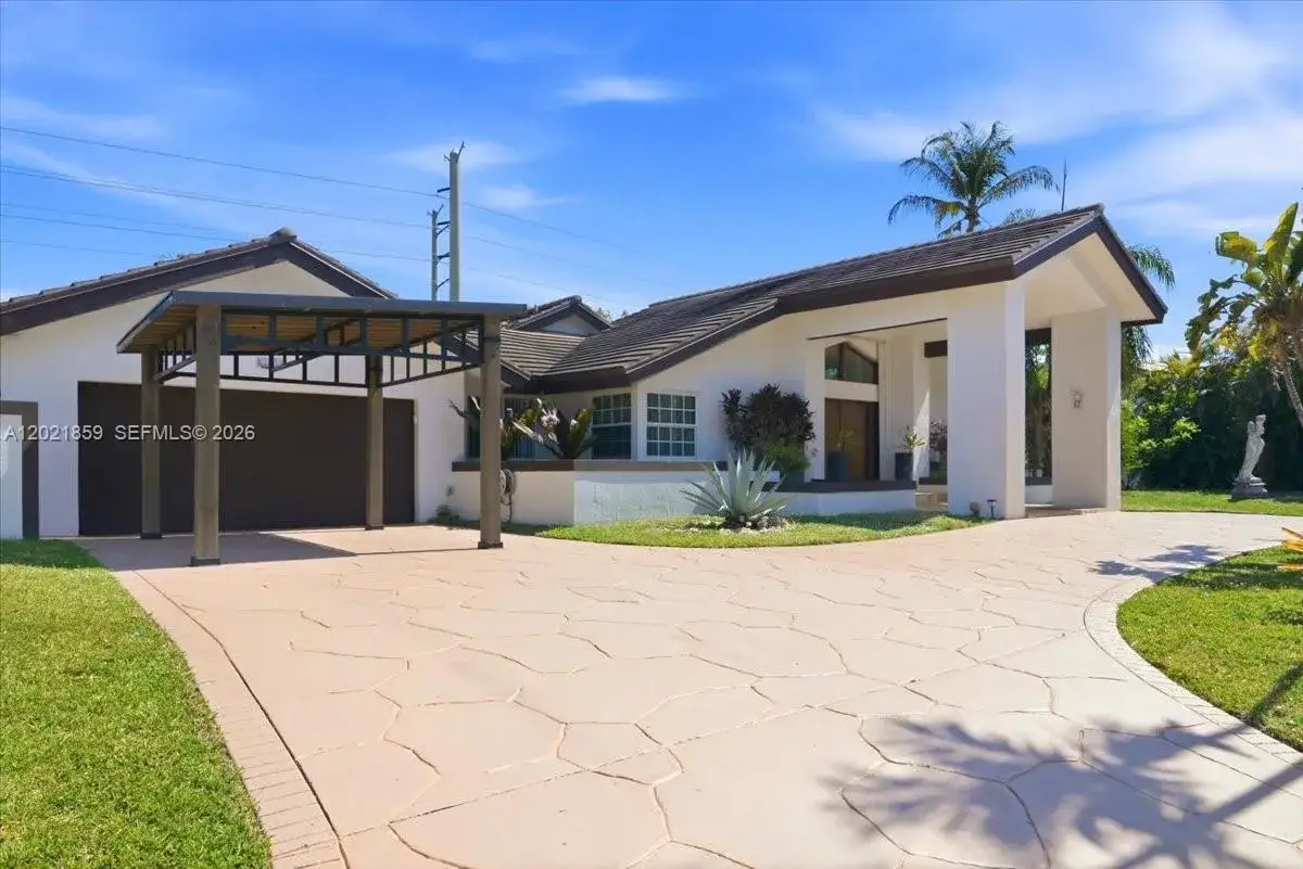 5 bedroom 4 bath Residential for sale at 9665 SW 136th St, Miami FL 33176