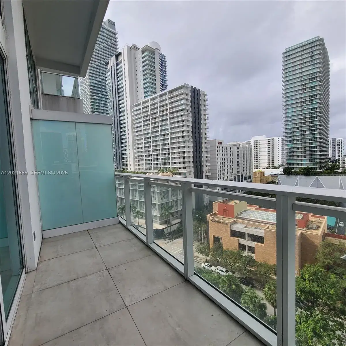 1 bedroom 1 bath Residential for sale at 1080 Brickell Ave # 1101, Miami FL 33131