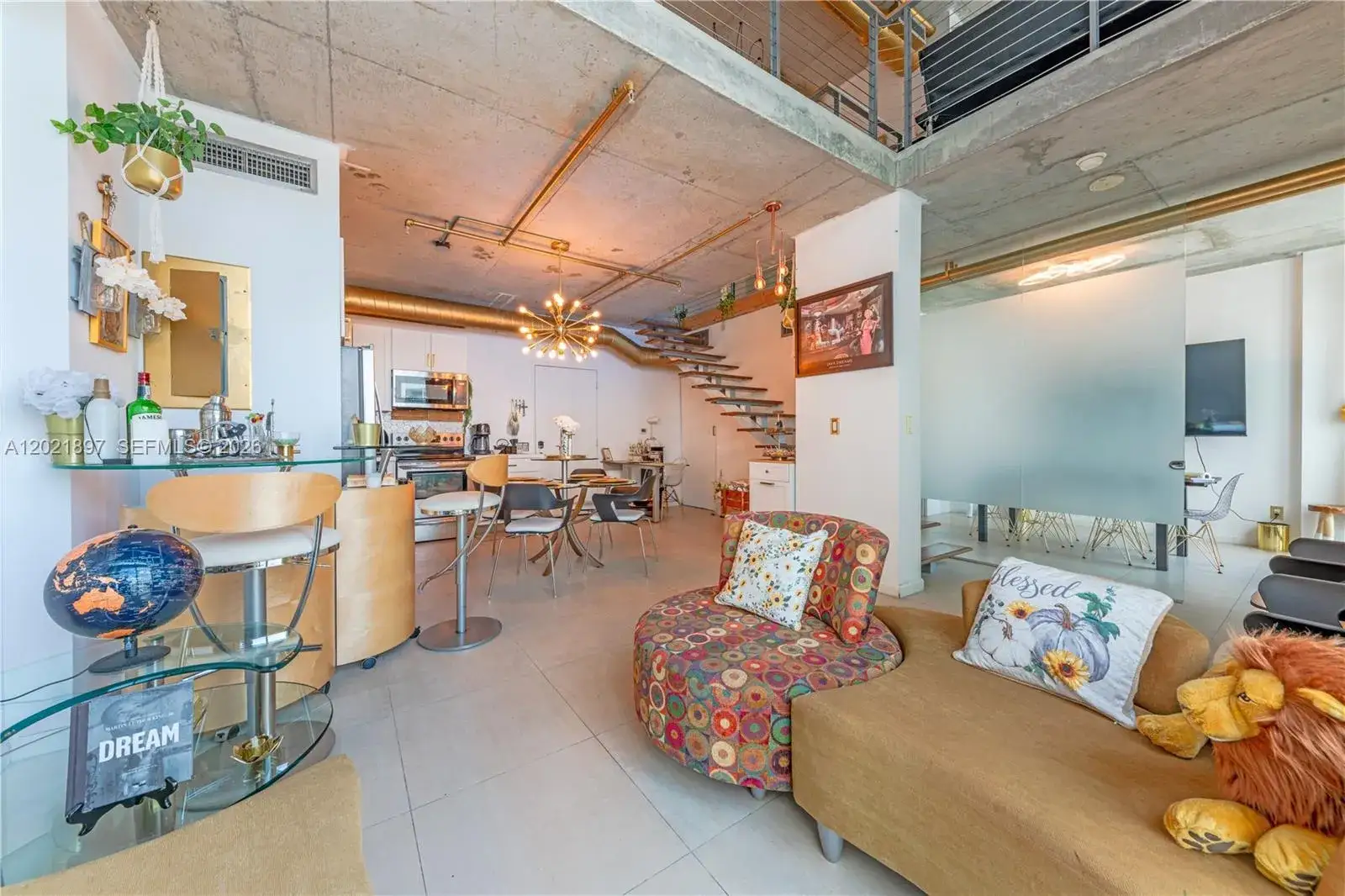 2 bedroom 2 bath Residential Lease for rent at 690 SW 1st Ct # 2922, Miami FL 33130