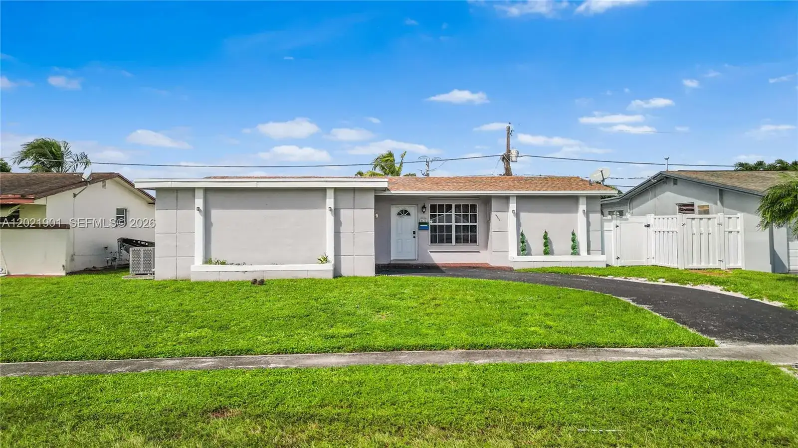 3 bedroom 2 bath Residential for sale at 8531 NW 25th St, Sunrise FL 33322