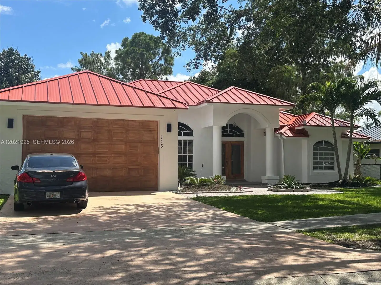 3 bedroom 2 bath Residential for sale at 115 Kapok Crescent, Royal Palm Beach FL 33411