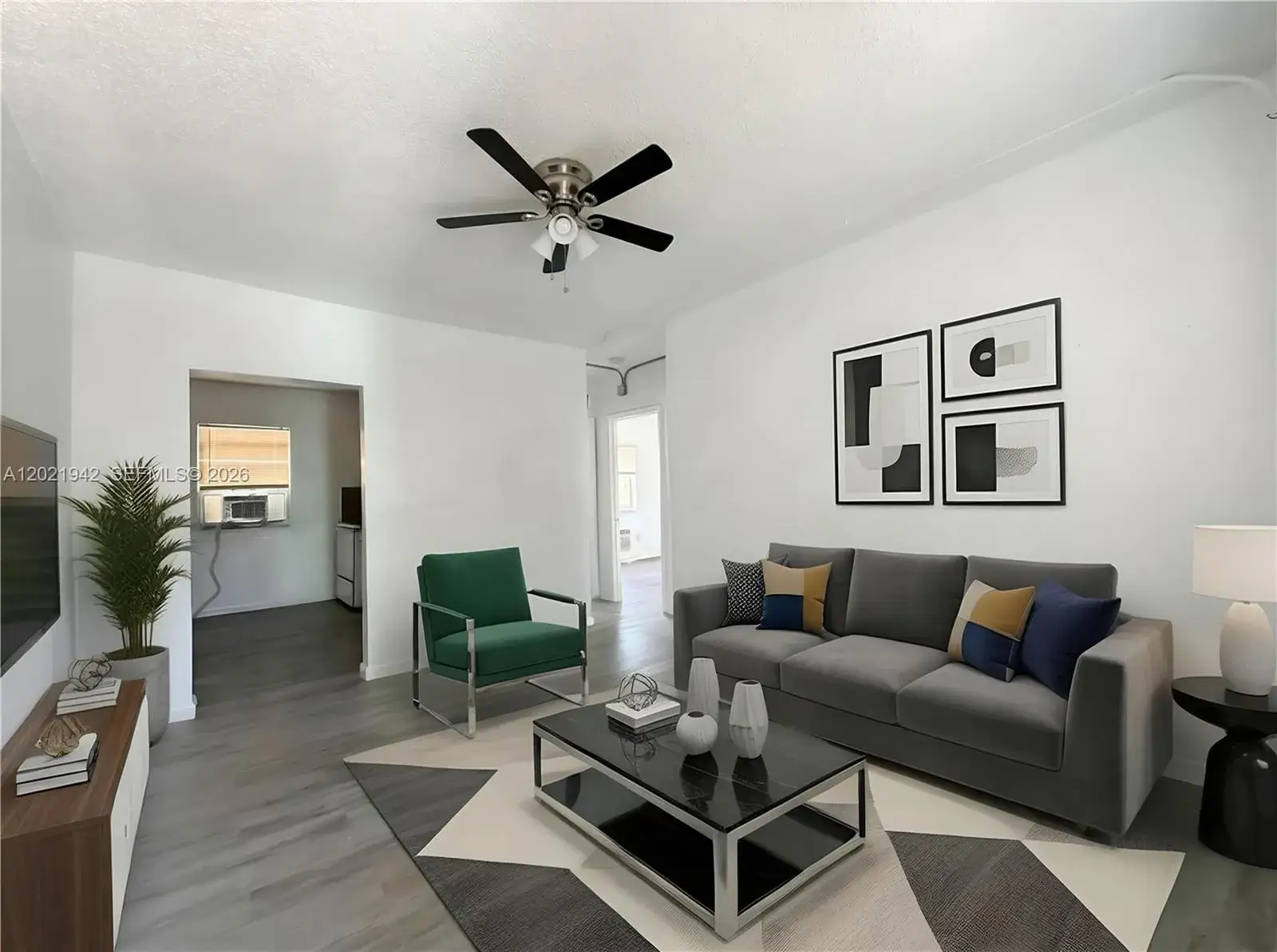 2 bedroom 1 bath Residential Lease for rent at 1117 NW 3rd Ave # 11, Miami FL 33136