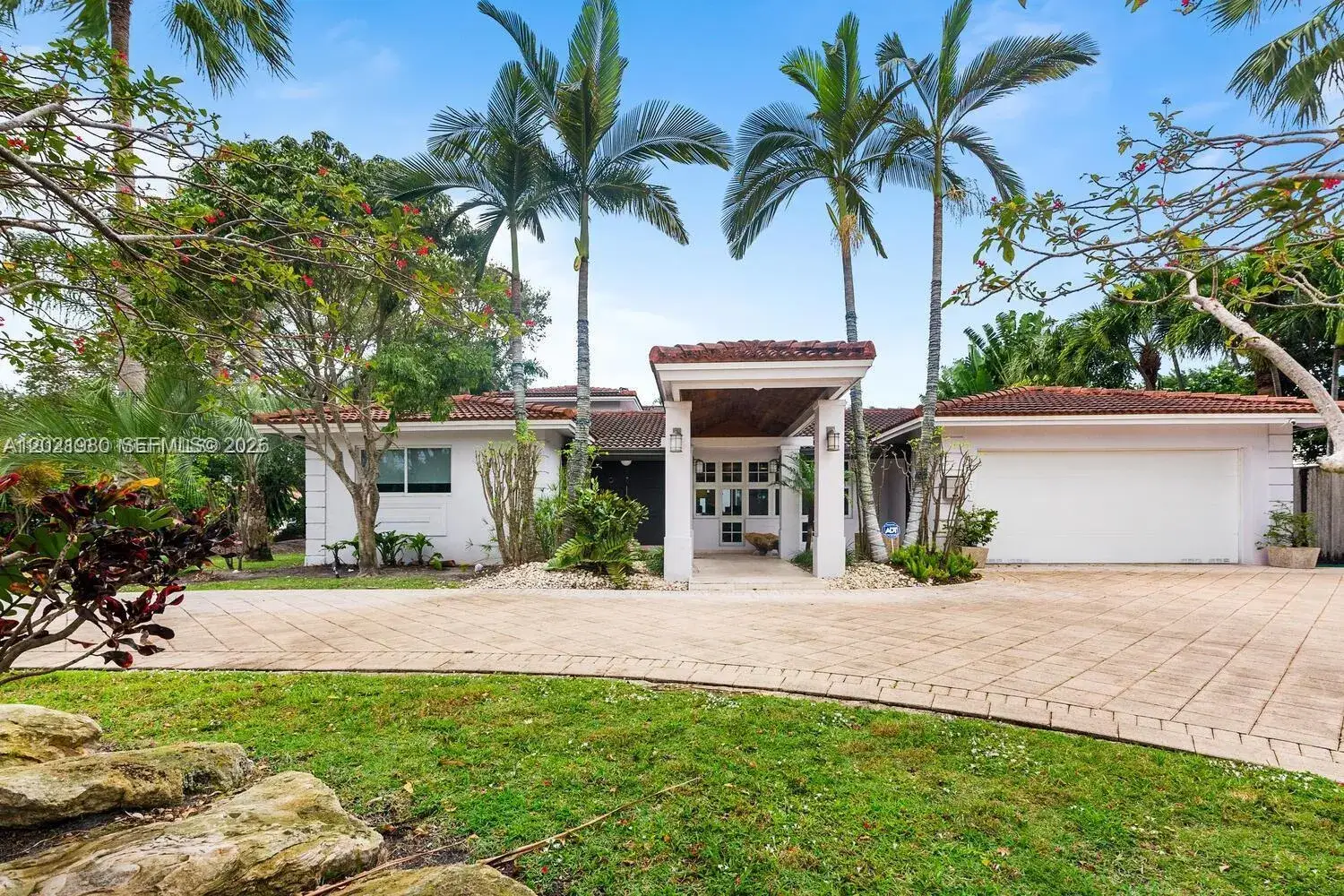5 bedroom 3 bath Residential Lease for rent at 4101 Bayview Dr, Fort Lauderdale FL 33308