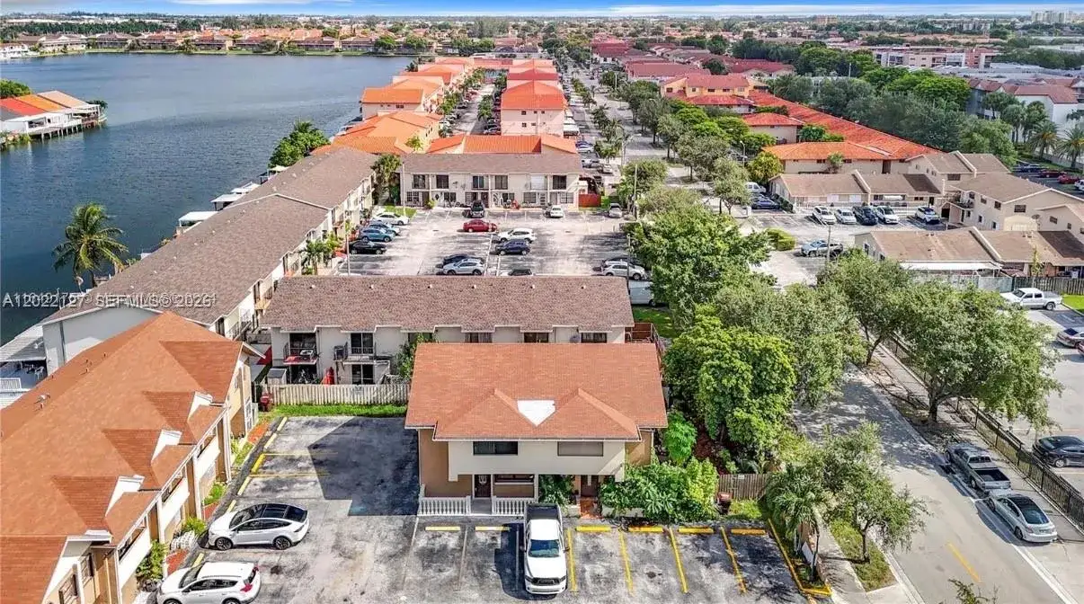 3 bedroom 2 bath Residential for sale at 5350 W 26th Ave # 118, Hialeah FL 33016