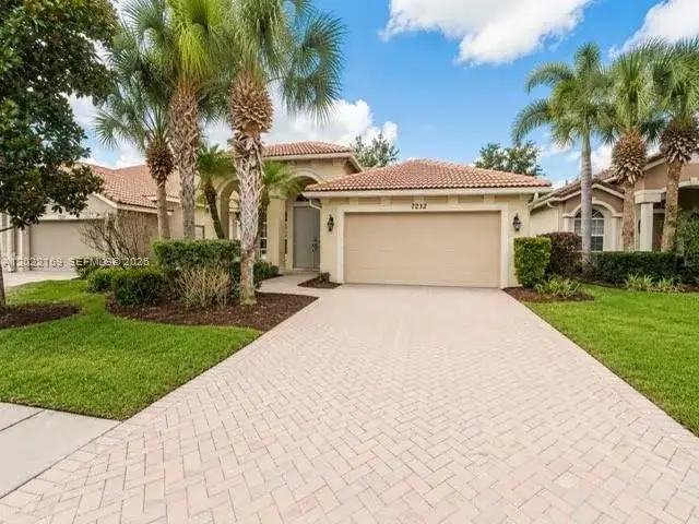 3 bedroom 3 bath Residential for sale at 7232 Maidstone Dr, Port St. Lucie FL 34986