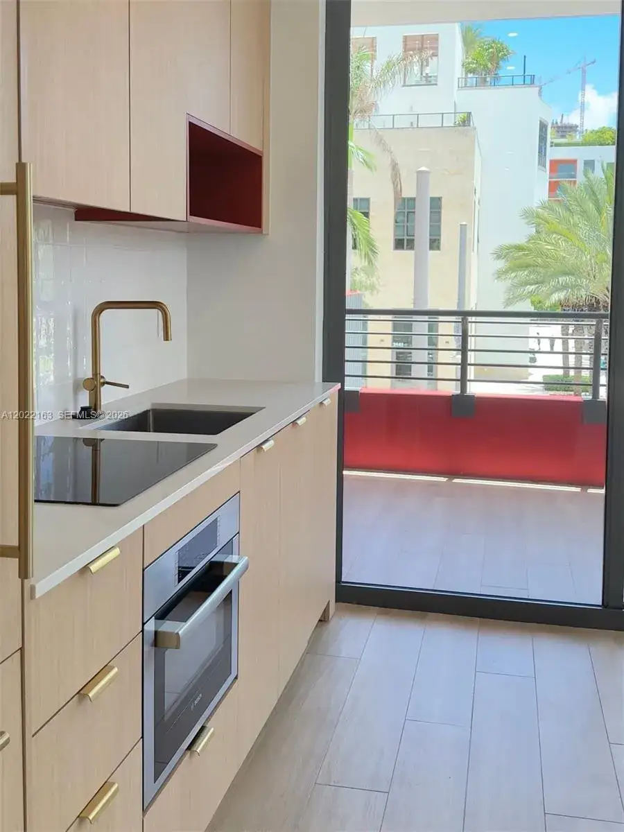 1 bedroom 1 bath Residential Lease for rent at 90 NE 32nd St # 510, Miami FL 33145