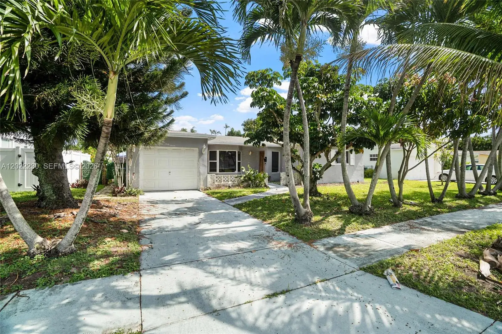 3 bedroom 2 bath Residential for sale at 6667 NW 1st St, Margate FL 33063