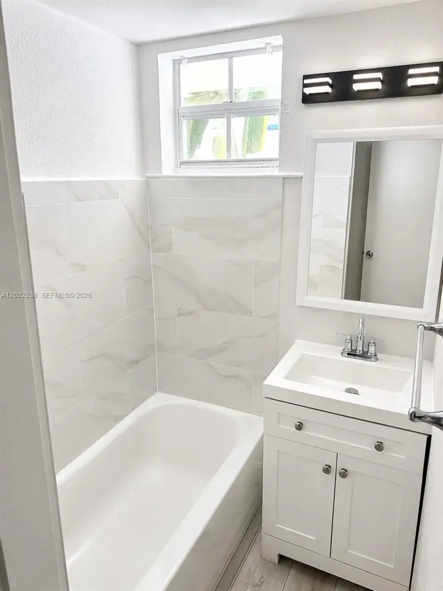 1 bath Residential Lease for rent at 500 13th St # 7, Miami Beach FL 33139