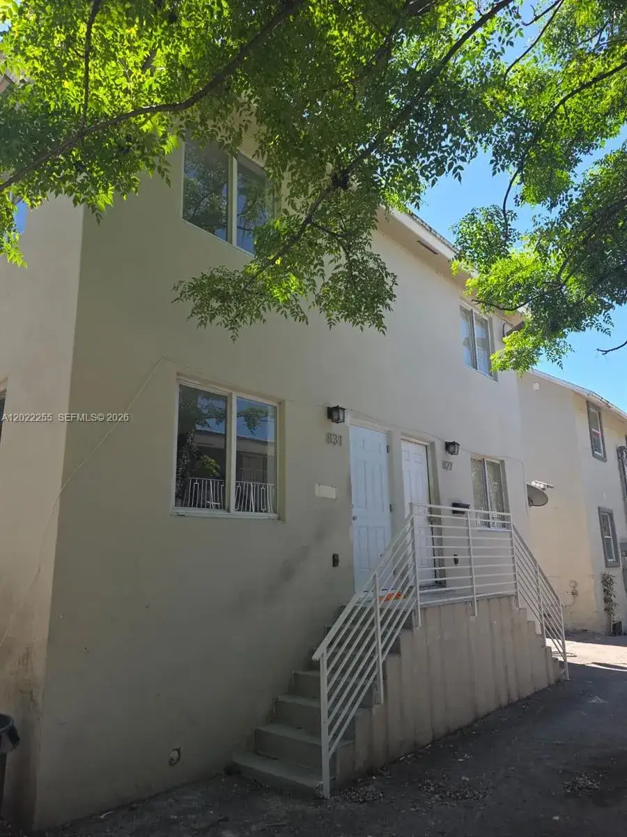 4 bedroom 2 bath Residential Lease for rent at 829 SW 3rd St, Miami FL 33130