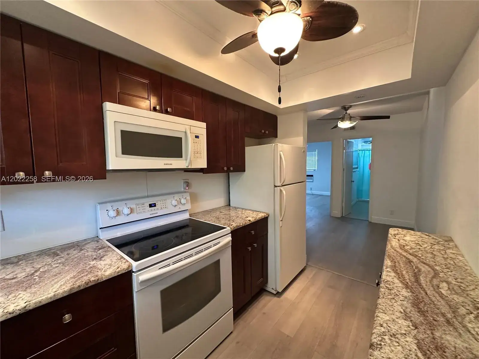 1 bedroom 1 bath Residential for sale at 3700 Harrison St # 15A, Hollywood FL 33021
