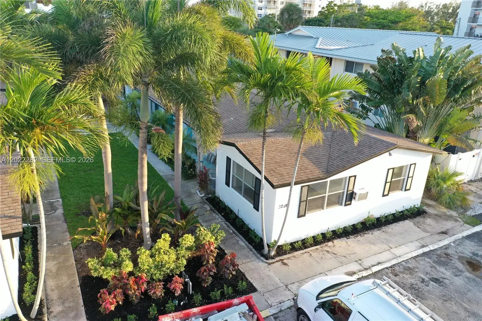 1 bedroom 1 bath Residential Lease for rent at 3210 Canal Dr # 5, Pompano Beach FL 33062