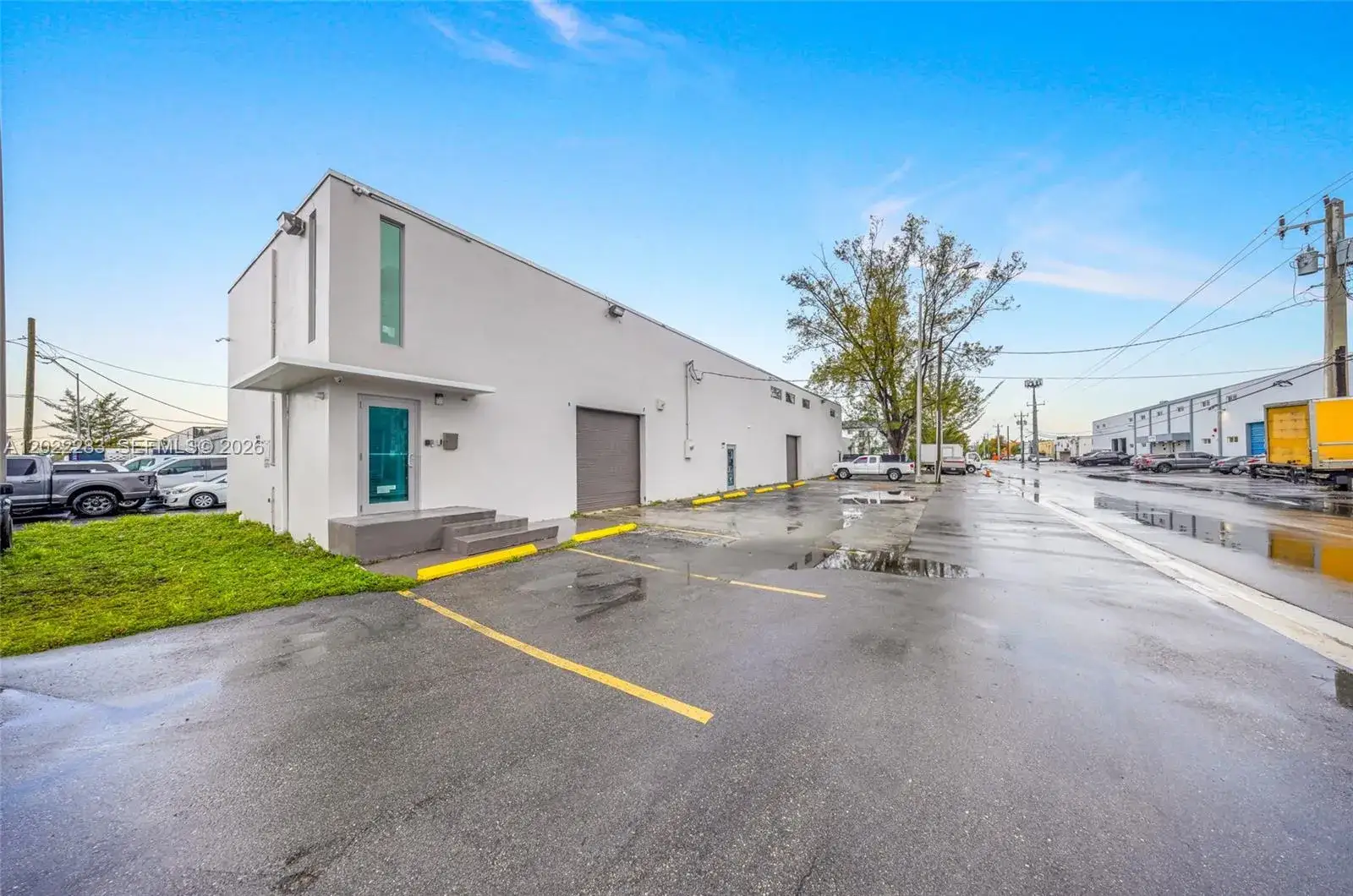 Commercial Sale for sale at 7550 W 2nd Ct, Hialeah FL 33014