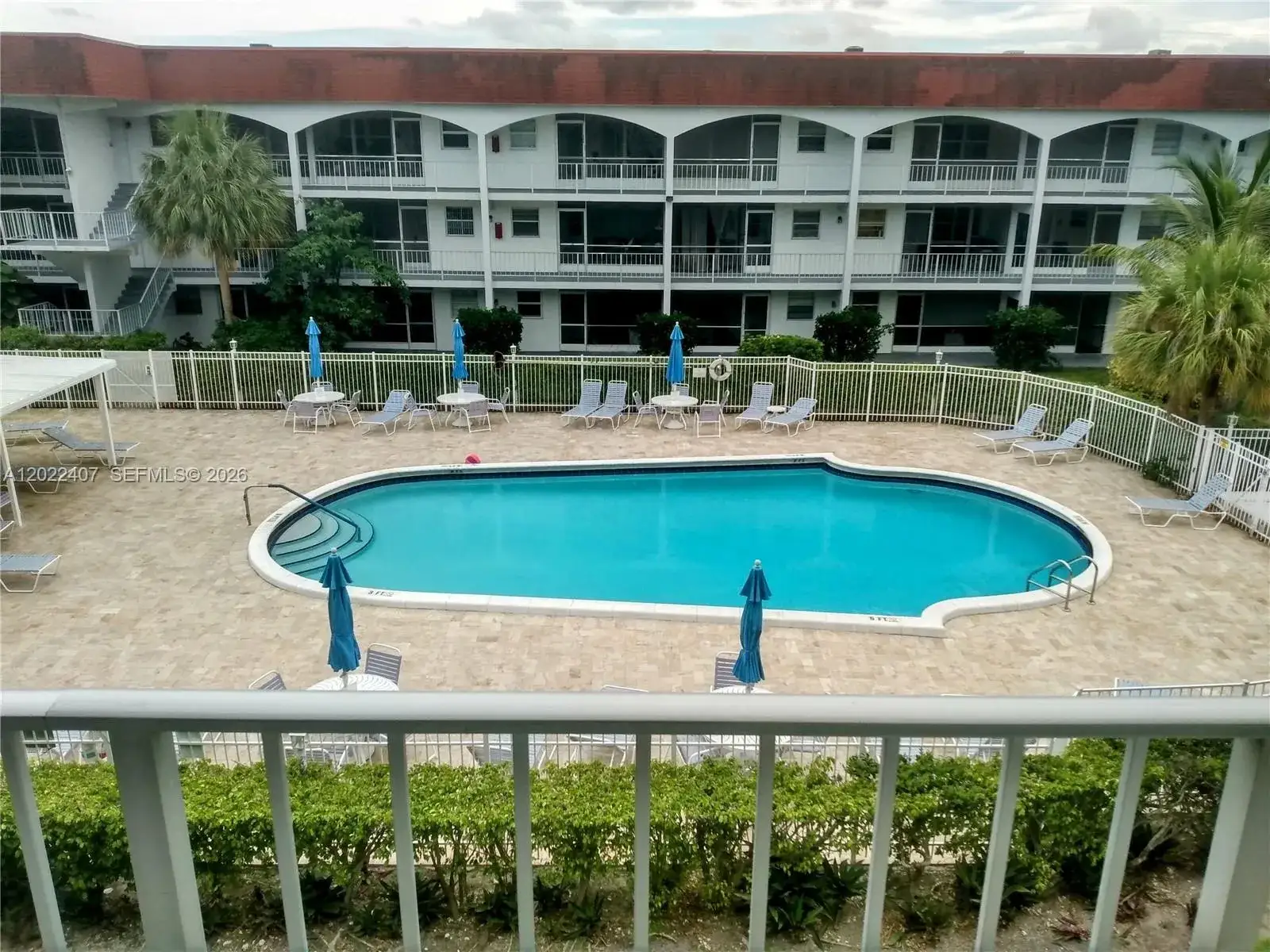 2 bedroom 2 bath Residential for sale at 581 Blue Heron Dr # B, Hallandale Beach FL 33009