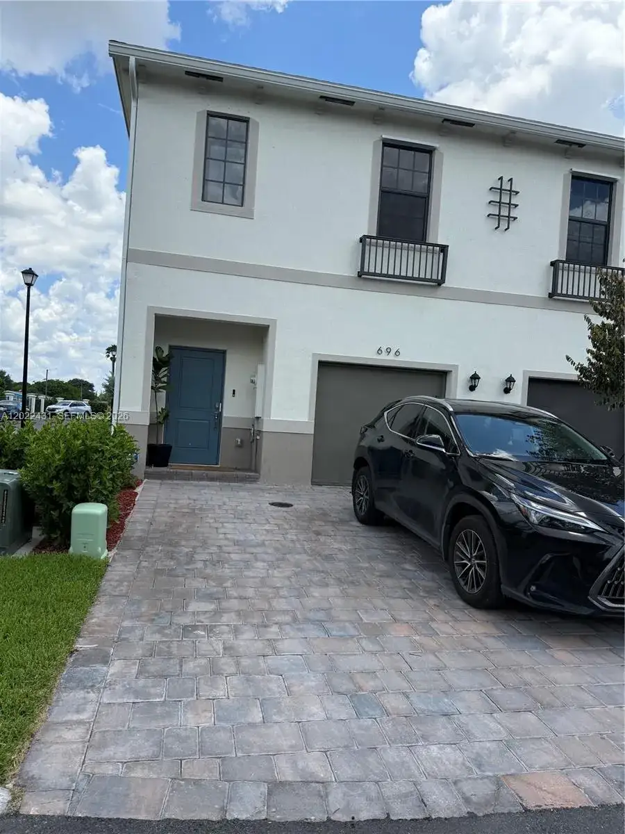 3 bedroom 2 bath Residential Lease for rent at 696 NW 6th St, Florida City FL 33034