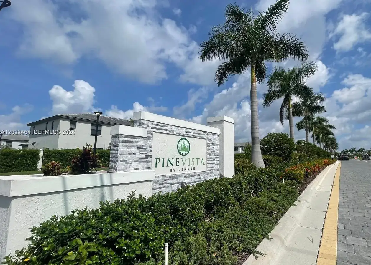 4 bedroom 2 bath Residential for sale at 13413 SW 284th Ter, Homestead FL 33033