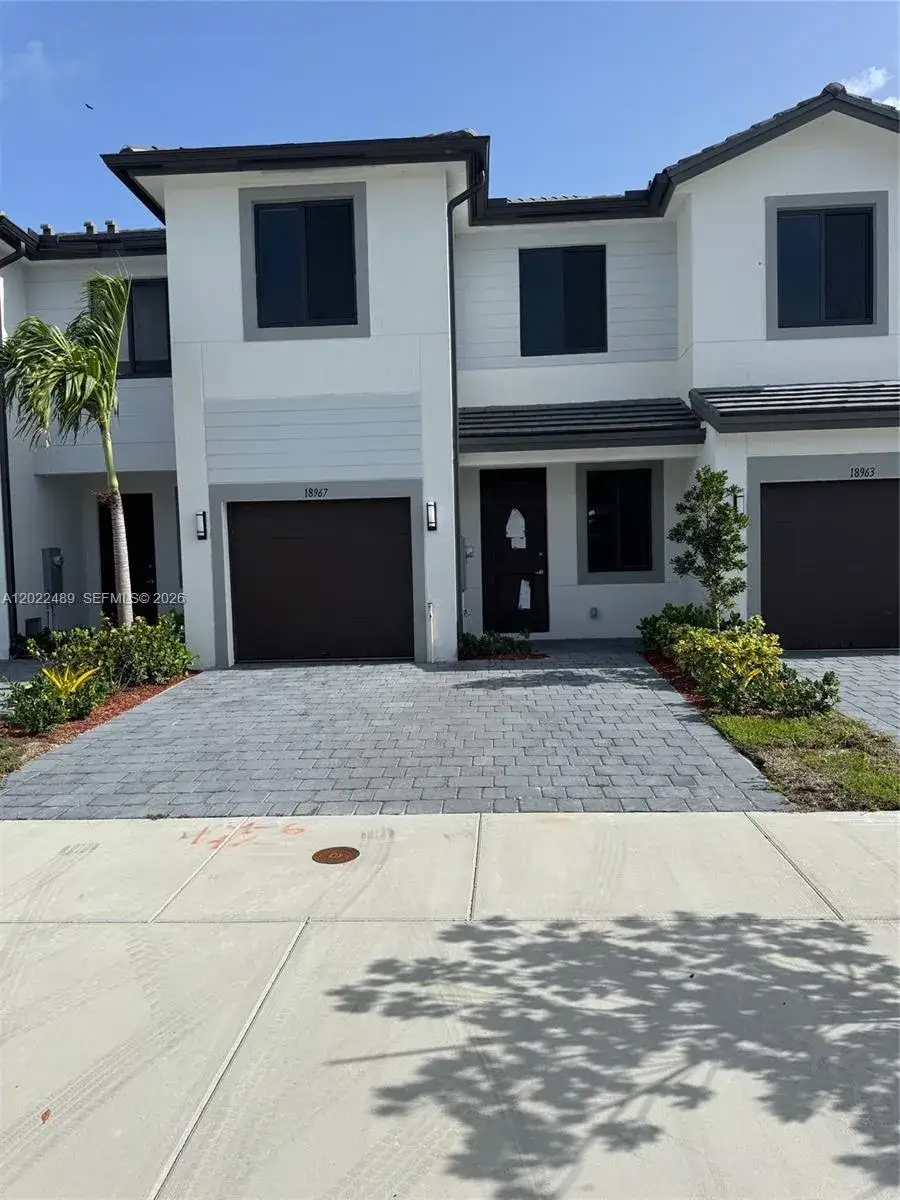 3 bedroom 2 bath Residential for sale at 34466 SW 190 Ave, Homestead FL 33034