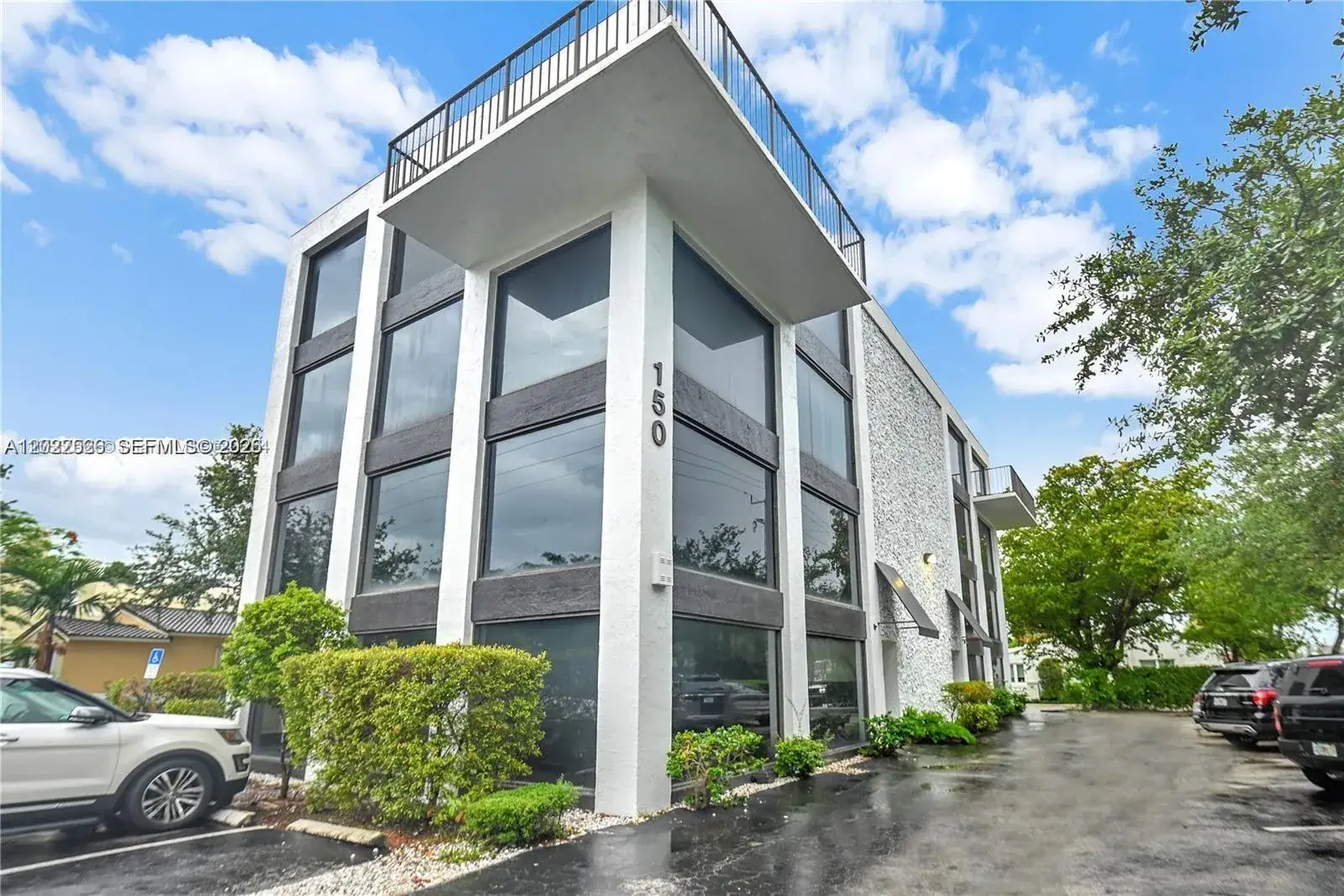 Commercial Sale for sale at 150 SE 12th St # 1, Fort Lauderdale FL 33316