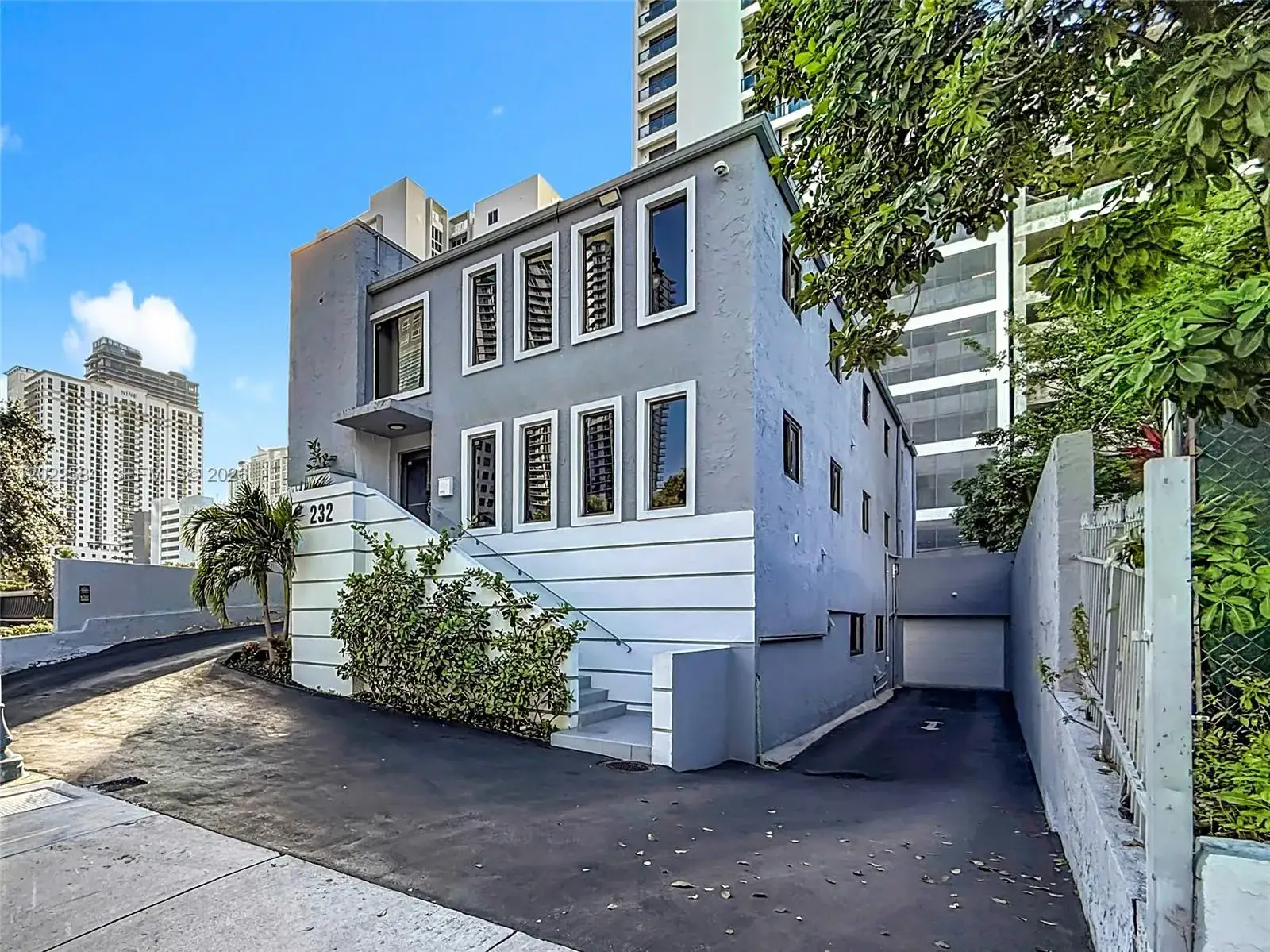 Commercial Sale for sale at 232 SW 8th St, Miami FL 33130