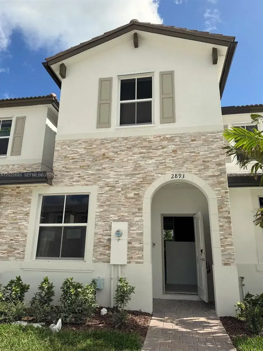 3 bedroom 2 bath Residential for sale at 2893 SE 25th Rd, Homestead FL 33035