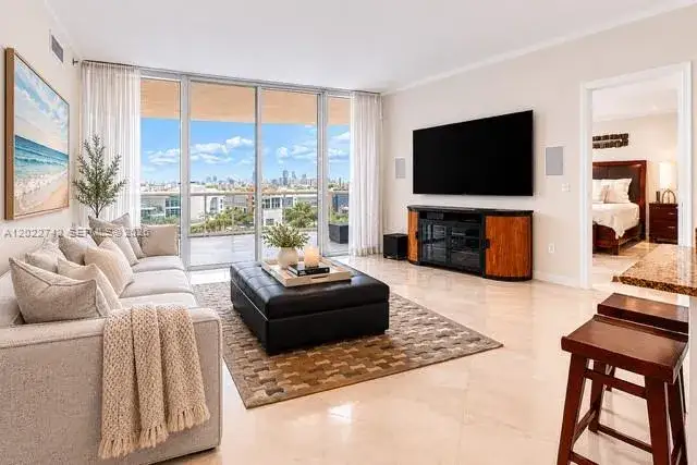 2 bedroom 2 bath Residential Lease for rent at 400 Alton Rd # 907, Miami Beach FL 33139