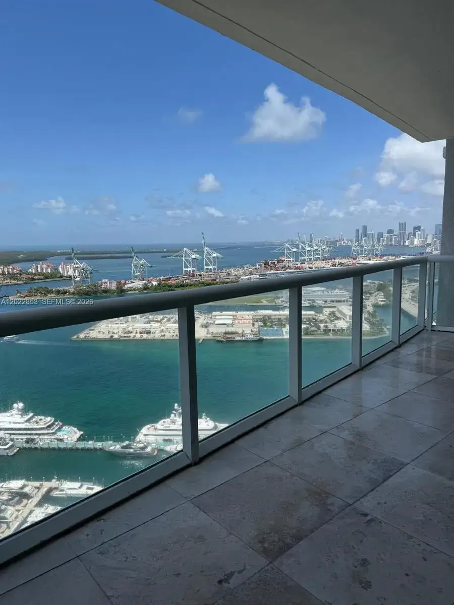 2 bedroom 2 bath Residential for sale at 450 Alton Rd # 3505, Miami Beach FL 33139
